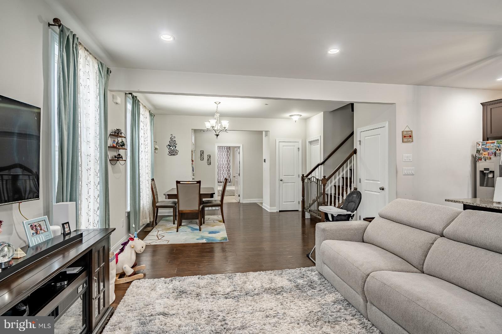 VILLAGES AT CHESTER SPRINGS - Residential