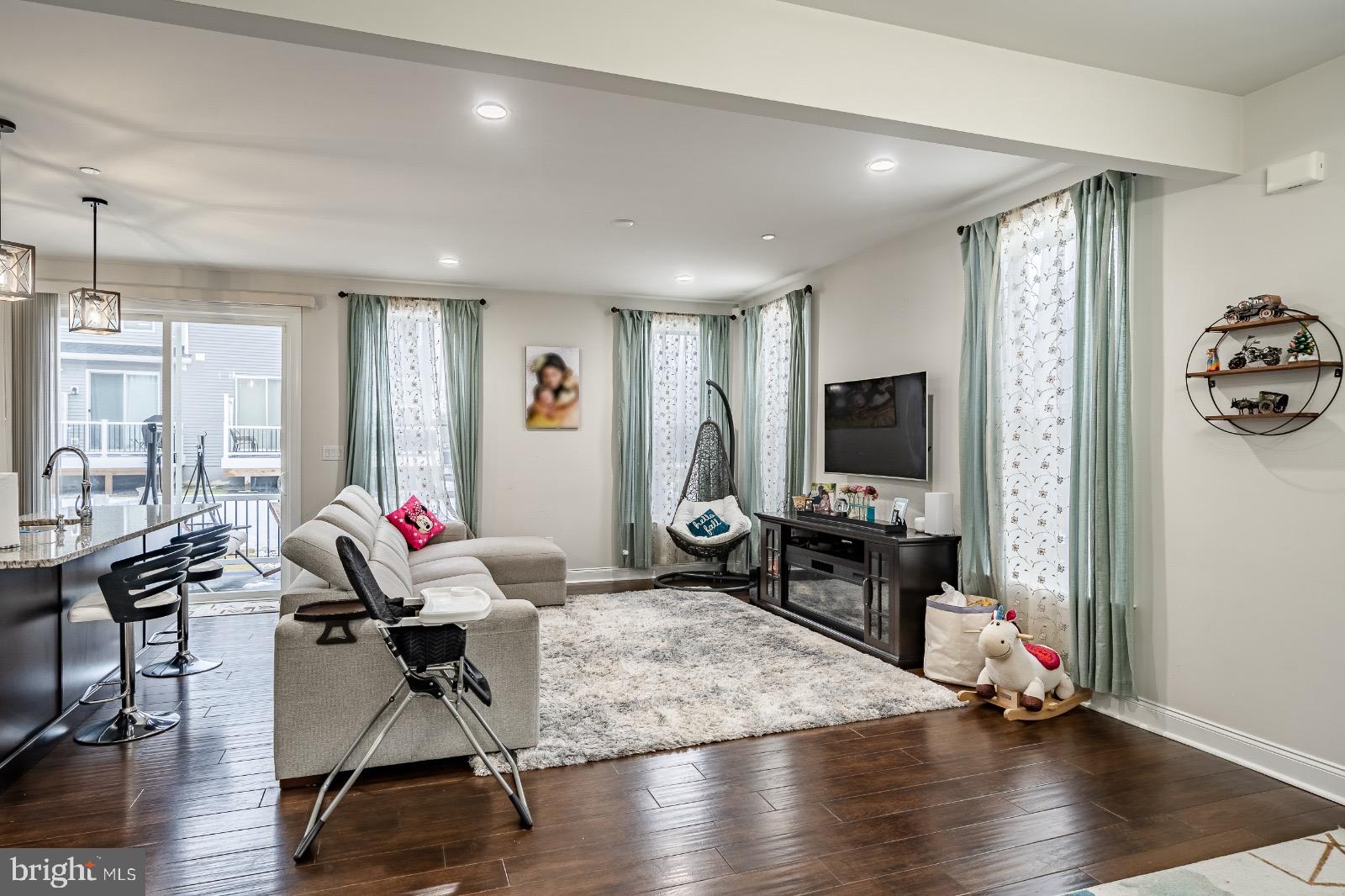 VILLAGES AT CHESTER SPRINGS - Residential