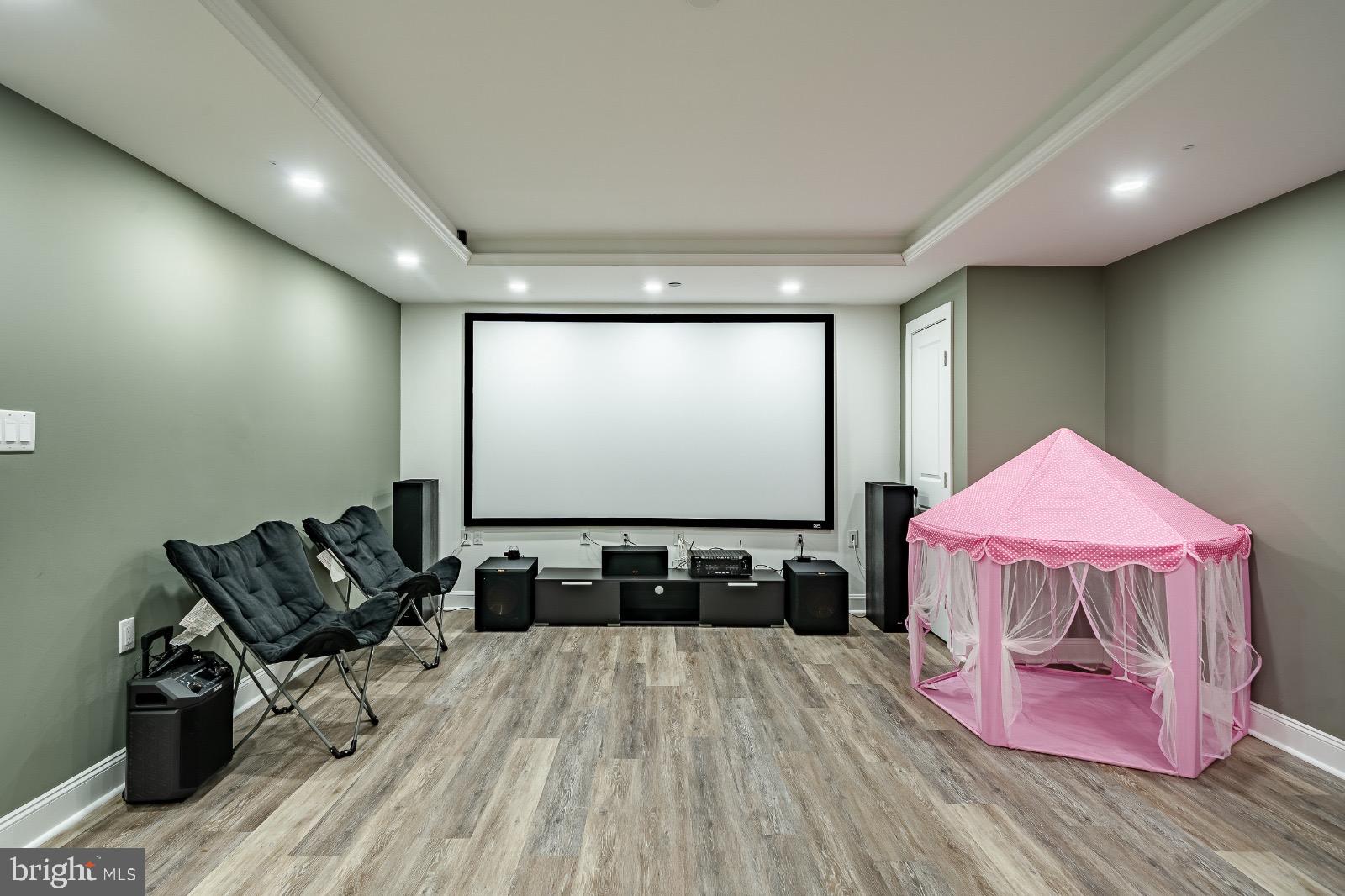 VILLAGES AT CHESTER SPRINGS - Residential