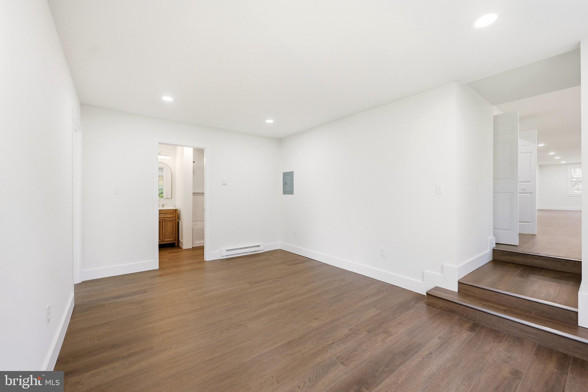 MECKLENBURG HEIGHTS - Residential