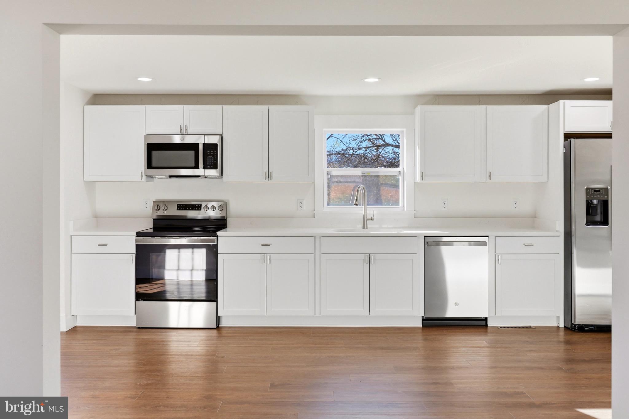 MECKLENBURG HEIGHTS - Residential