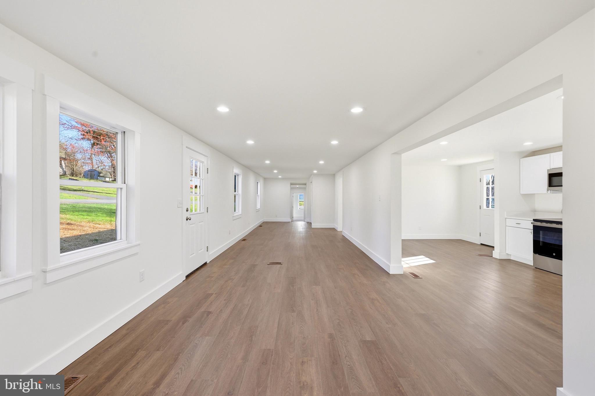 MECKLENBURG HEIGHTS - Residential