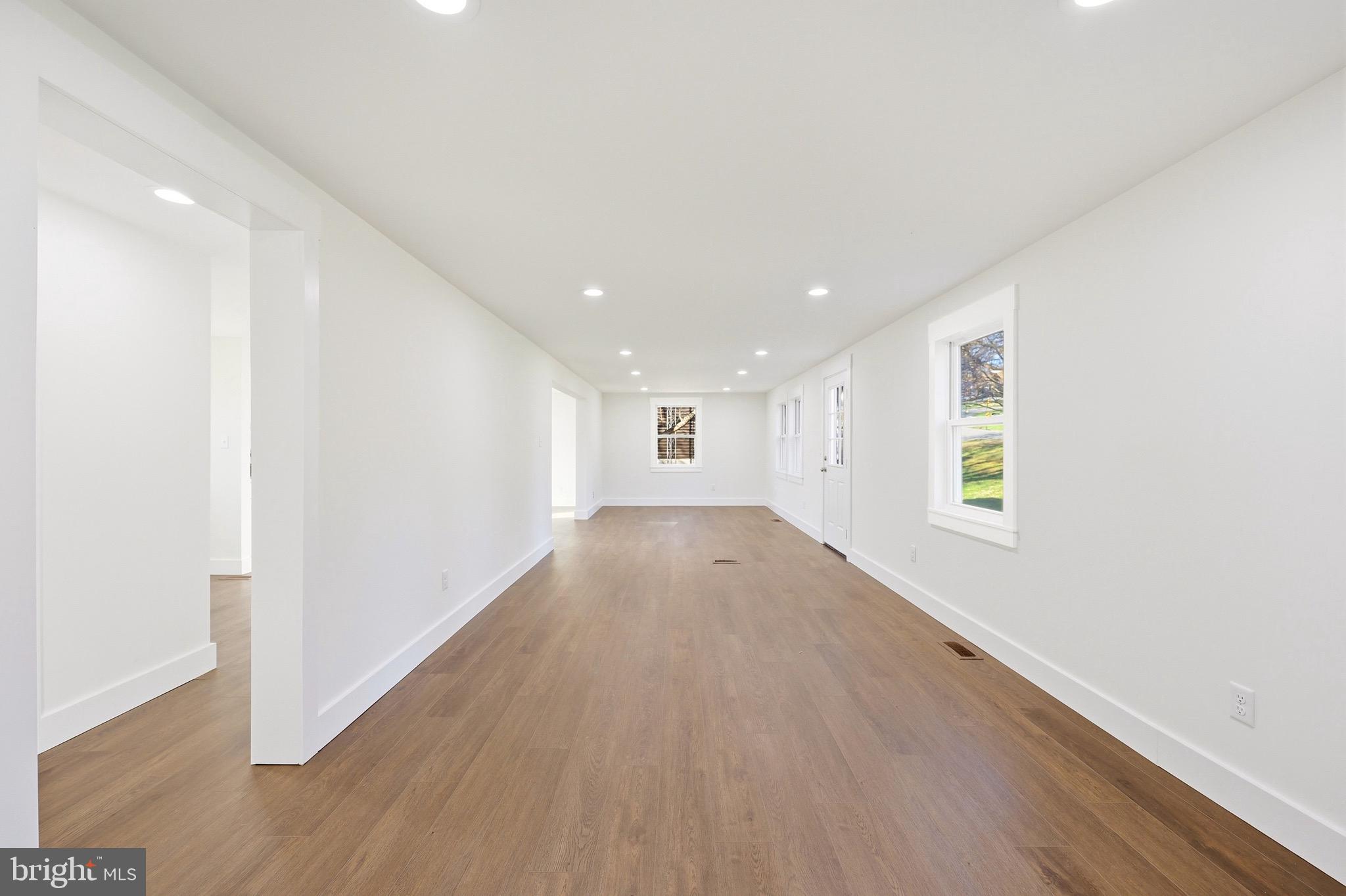 MECKLENBURG HEIGHTS - Residential