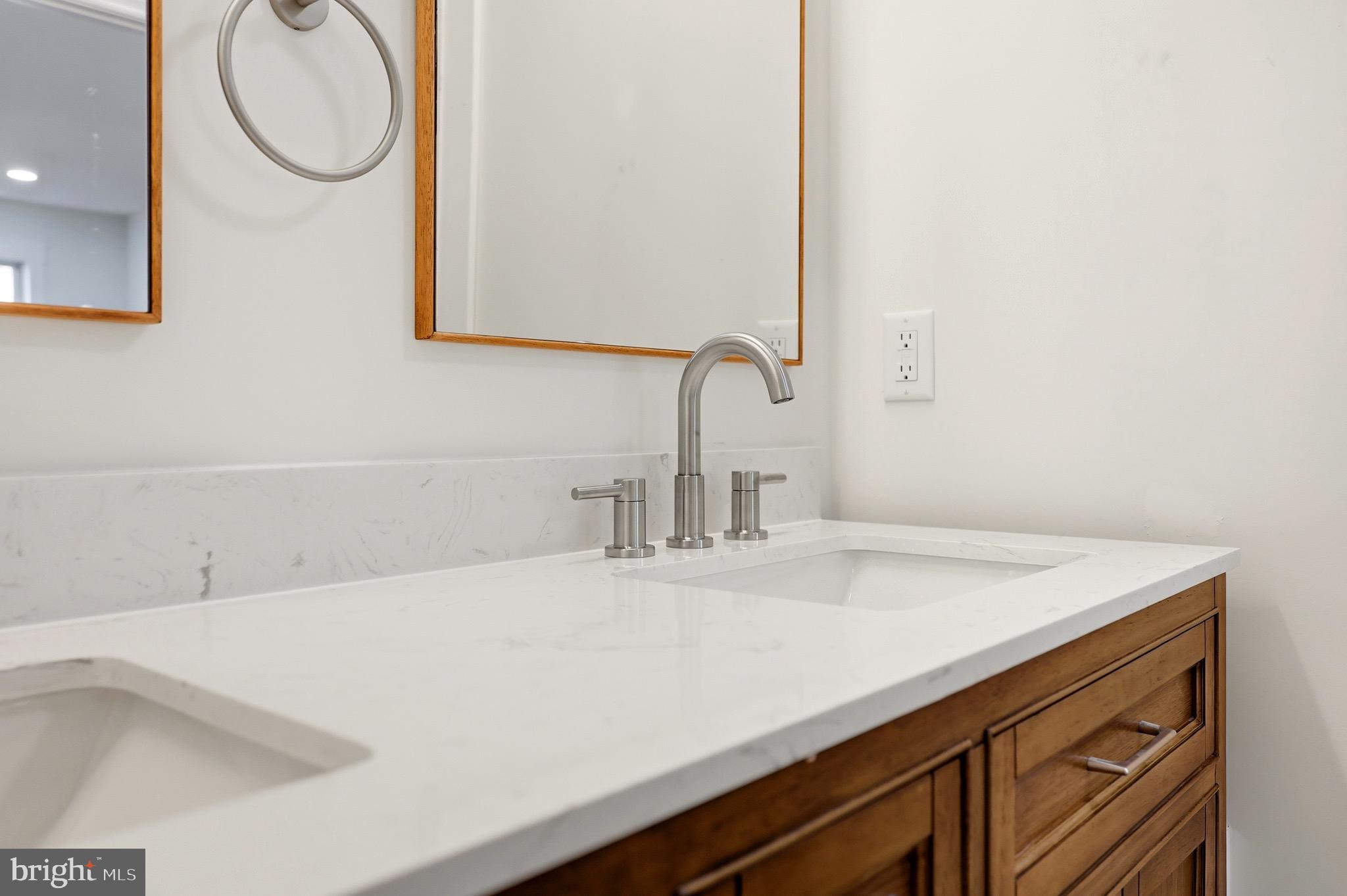 MECKLENBURG HEIGHTS - Residential