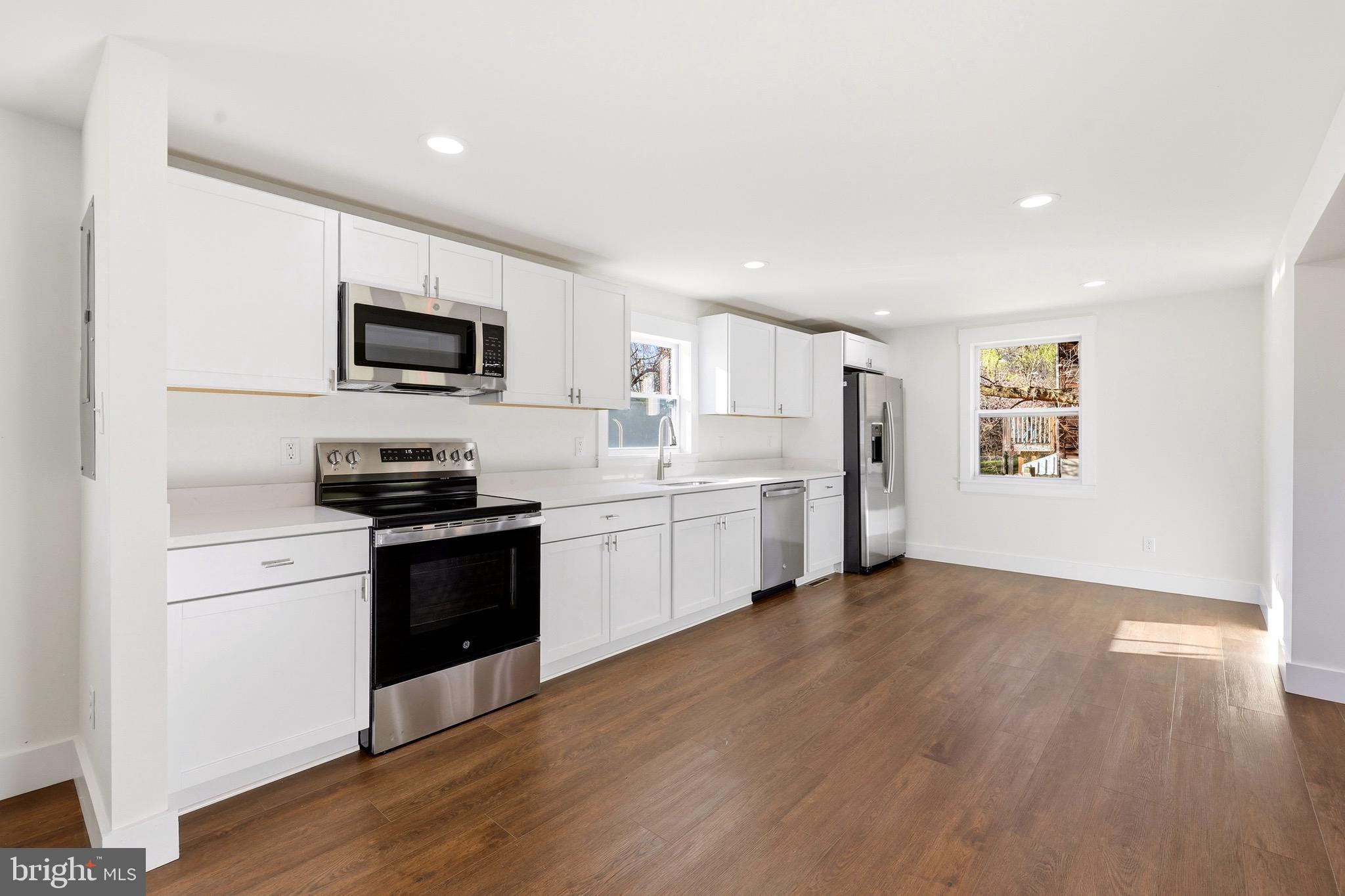 MECKLENBURG HEIGHTS - Residential