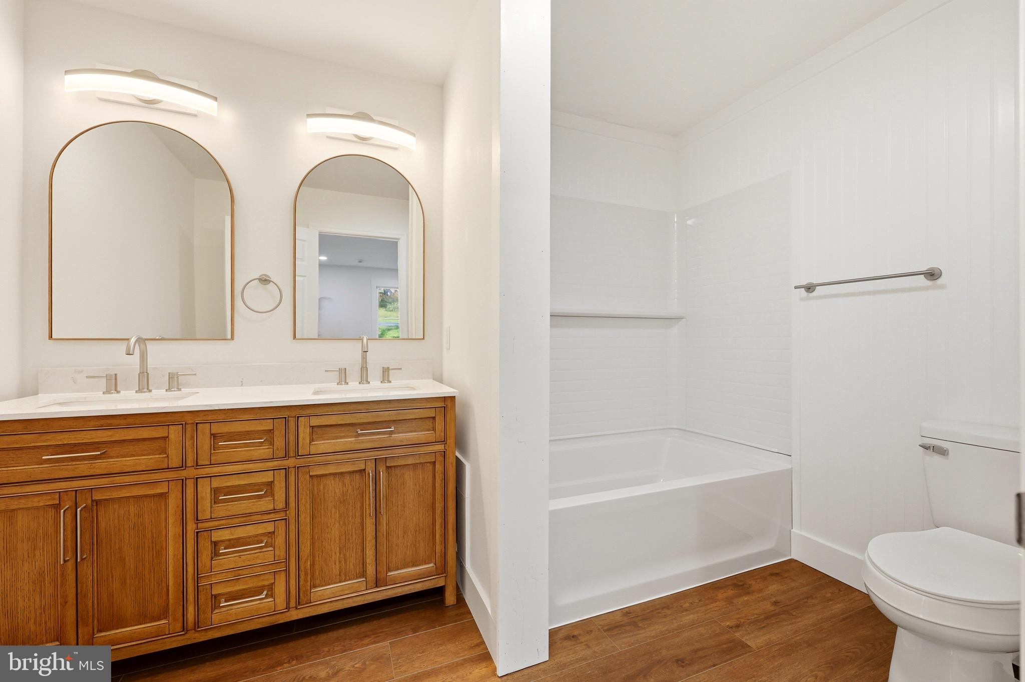 MECKLENBURG HEIGHTS - Residential