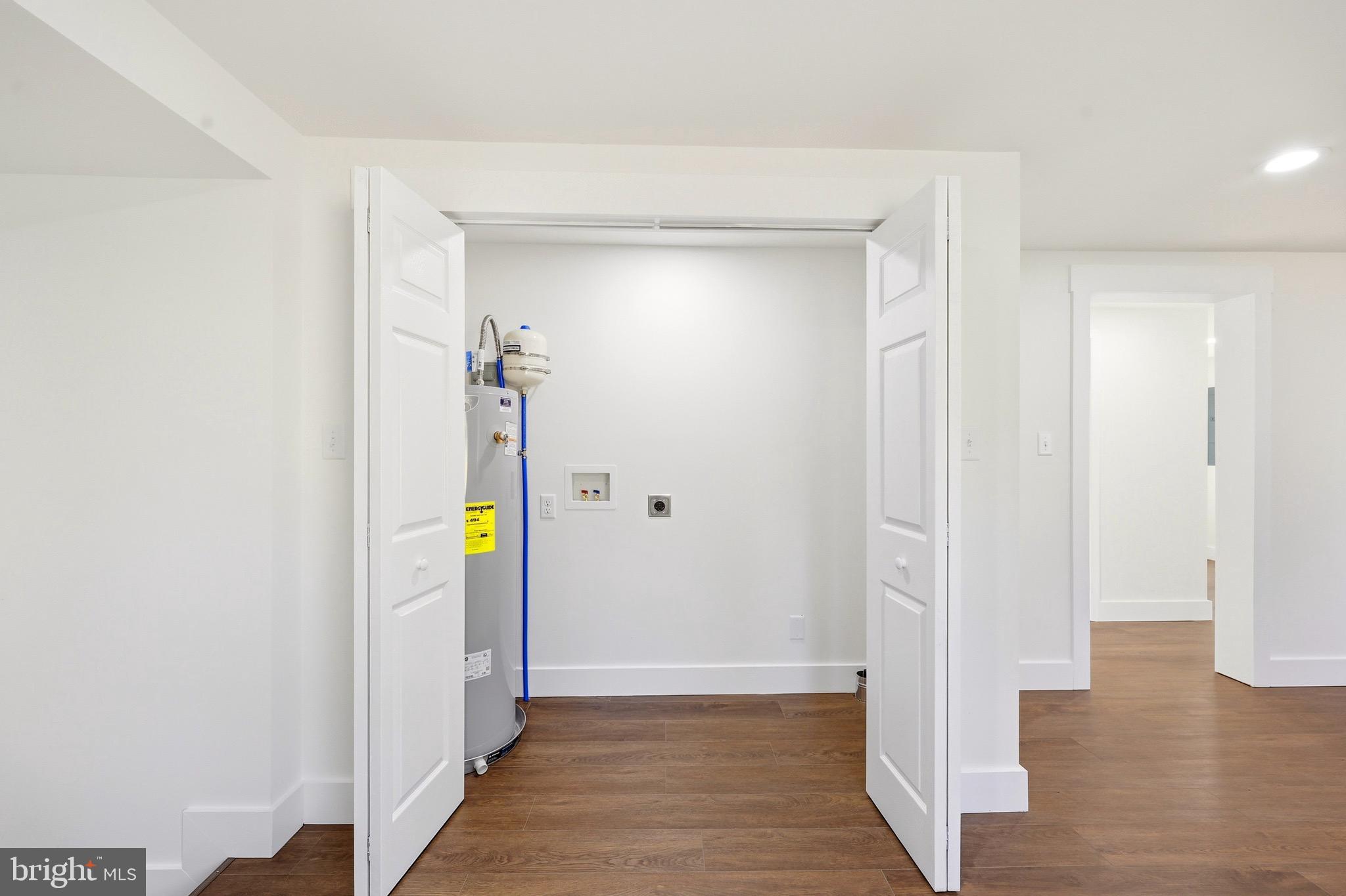 MECKLENBURG HEIGHTS - Residential