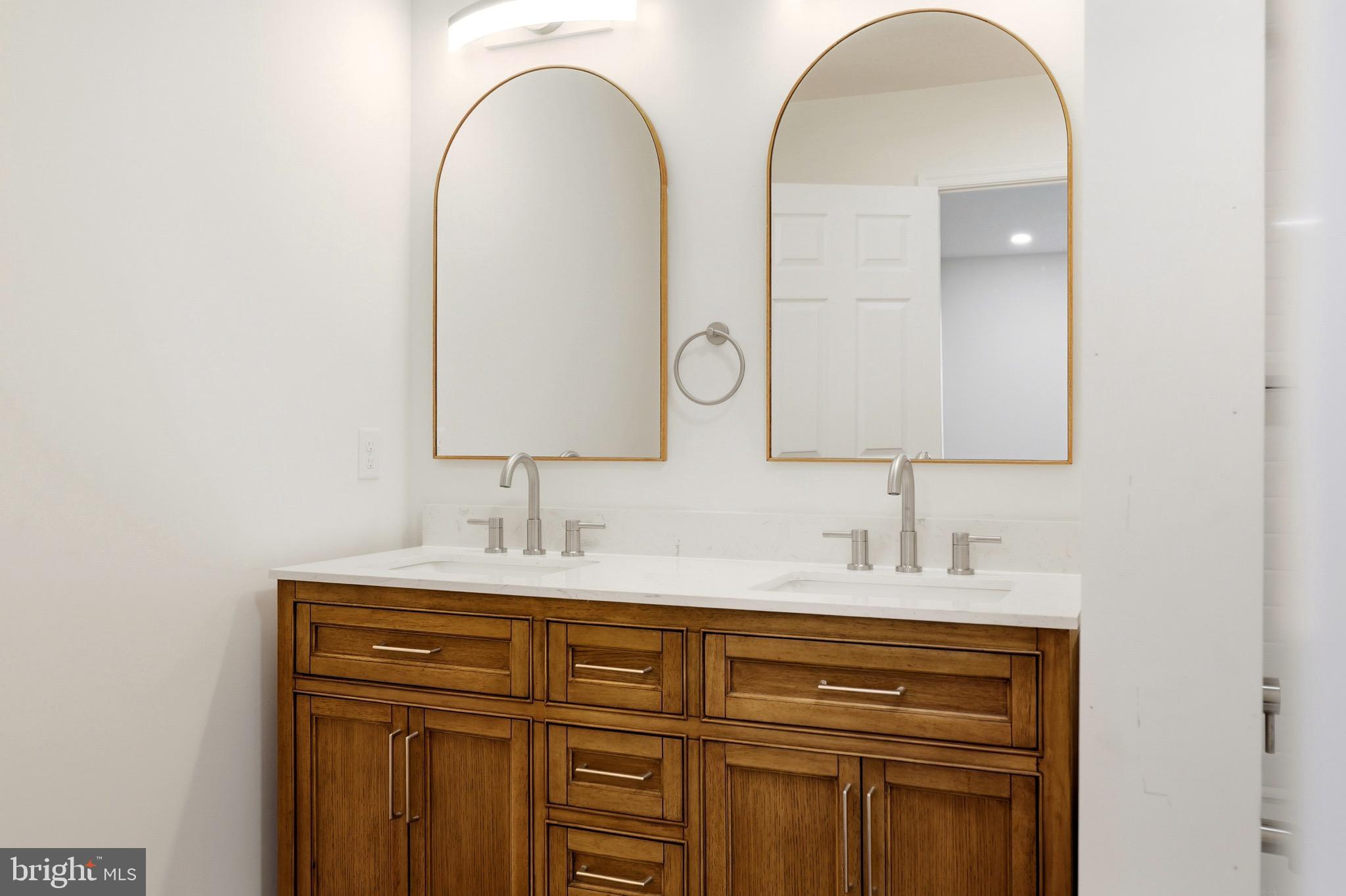 MECKLENBURG HEIGHTS - Residential