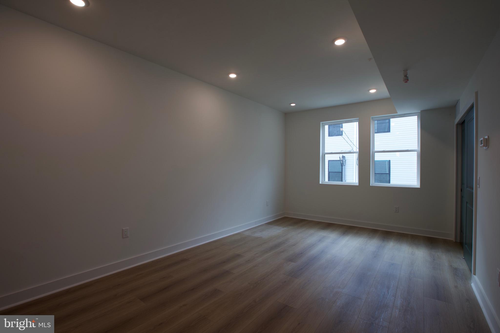 NORRIS SQUARE - Residential Lease