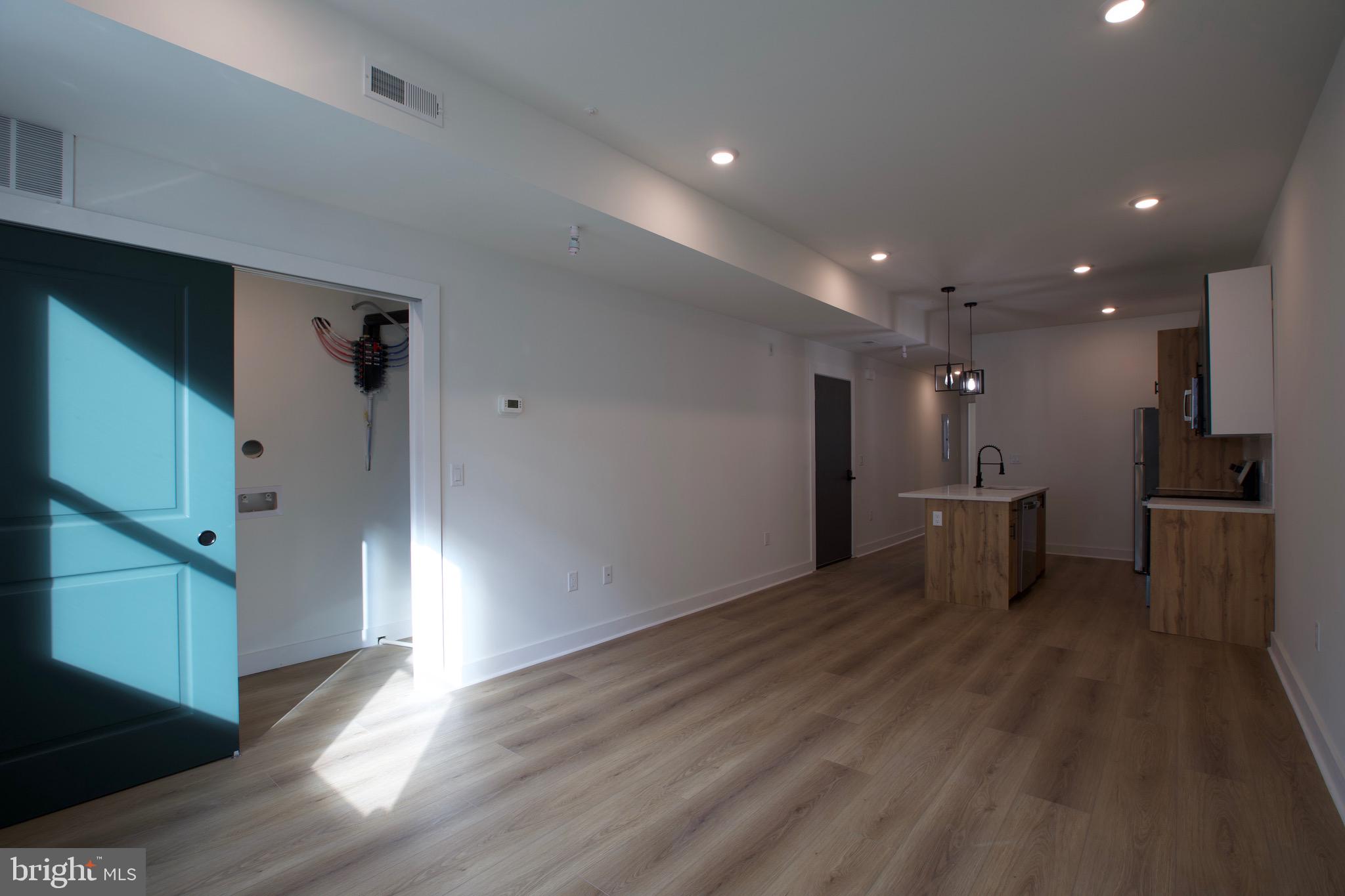 NORRIS SQUARE - Residential Lease