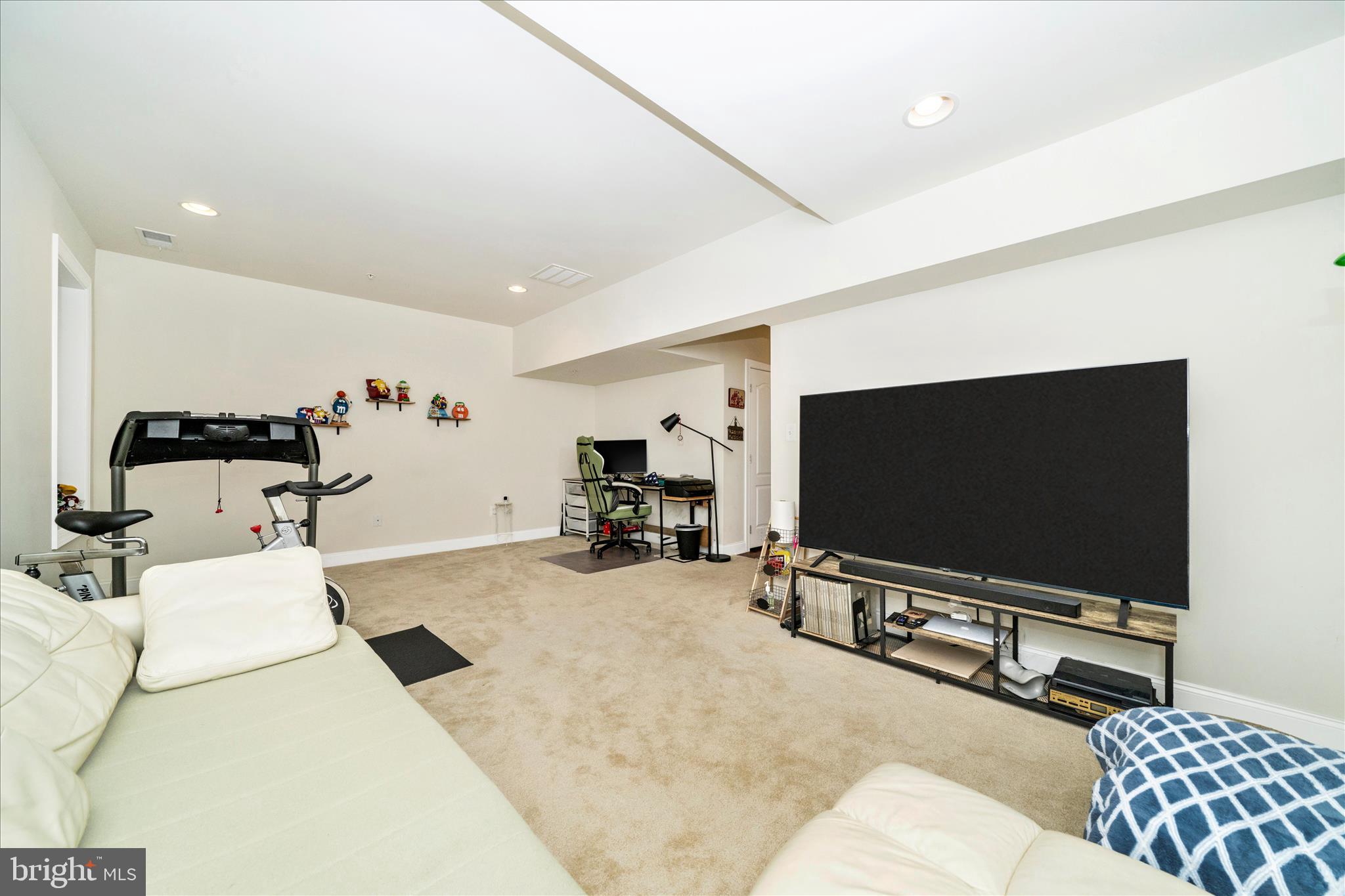 THE ENCLAVE AT ARUNDEL PRESERVE - Residential