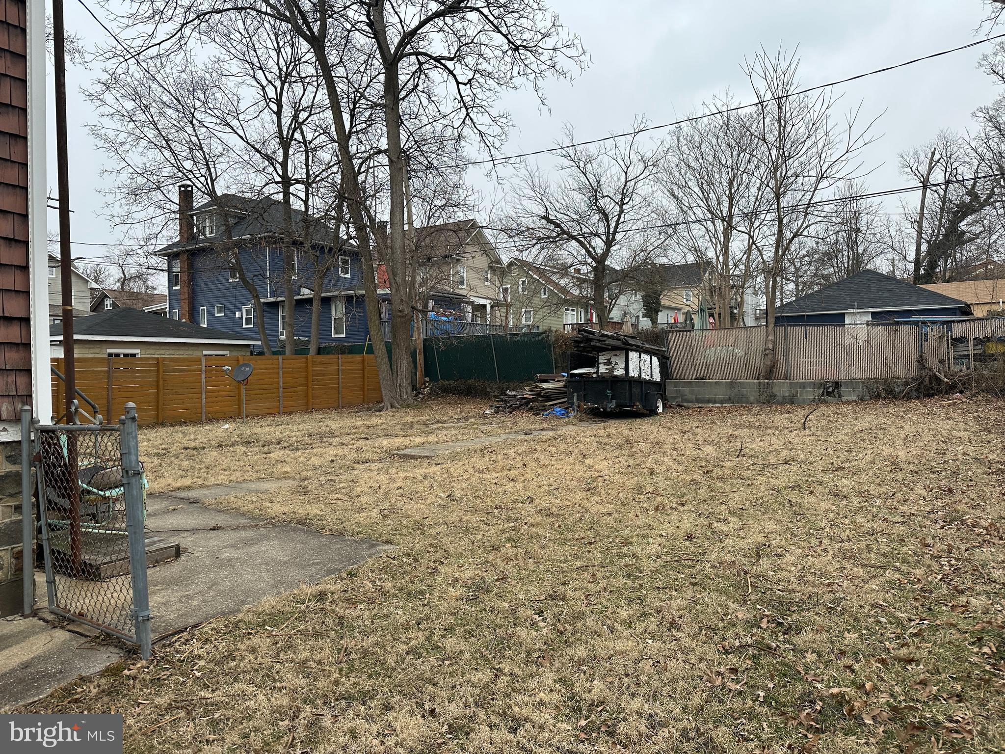 GARWYN OAKS - Residential