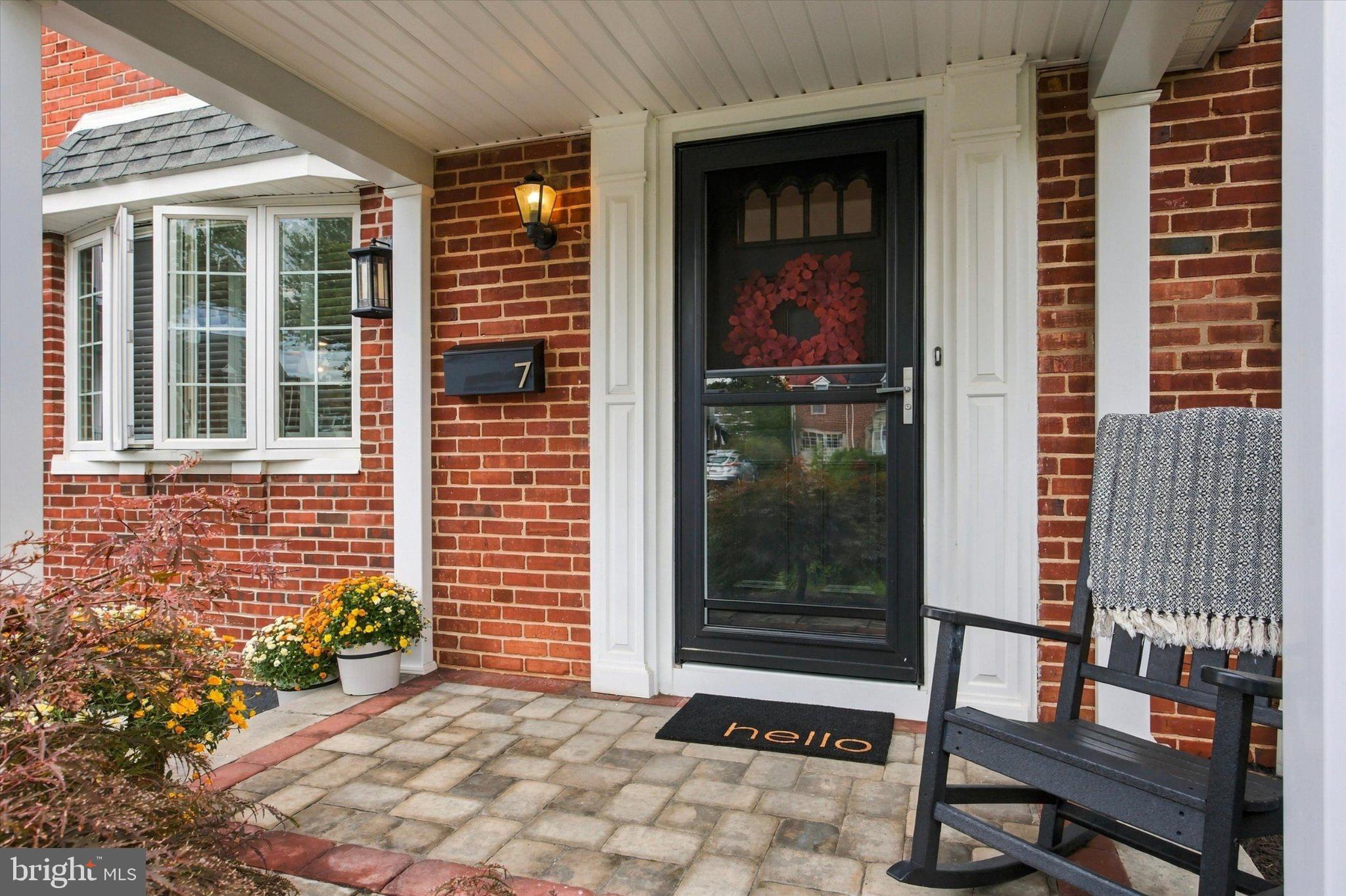 7 VALLEY VIEW LANE