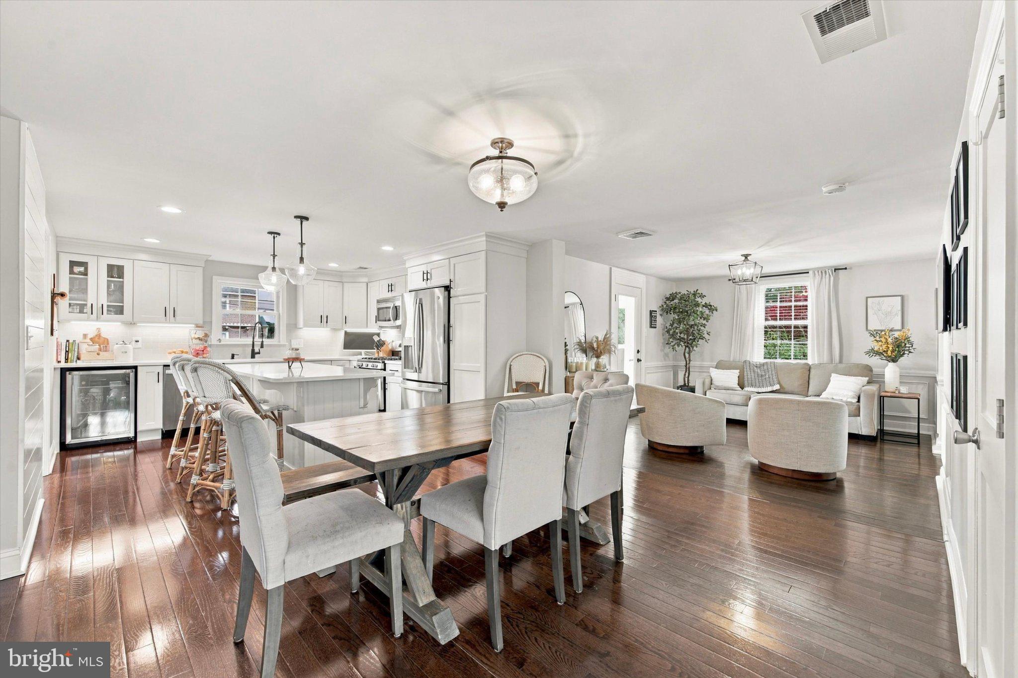 7 VALLEY VIEW LANE