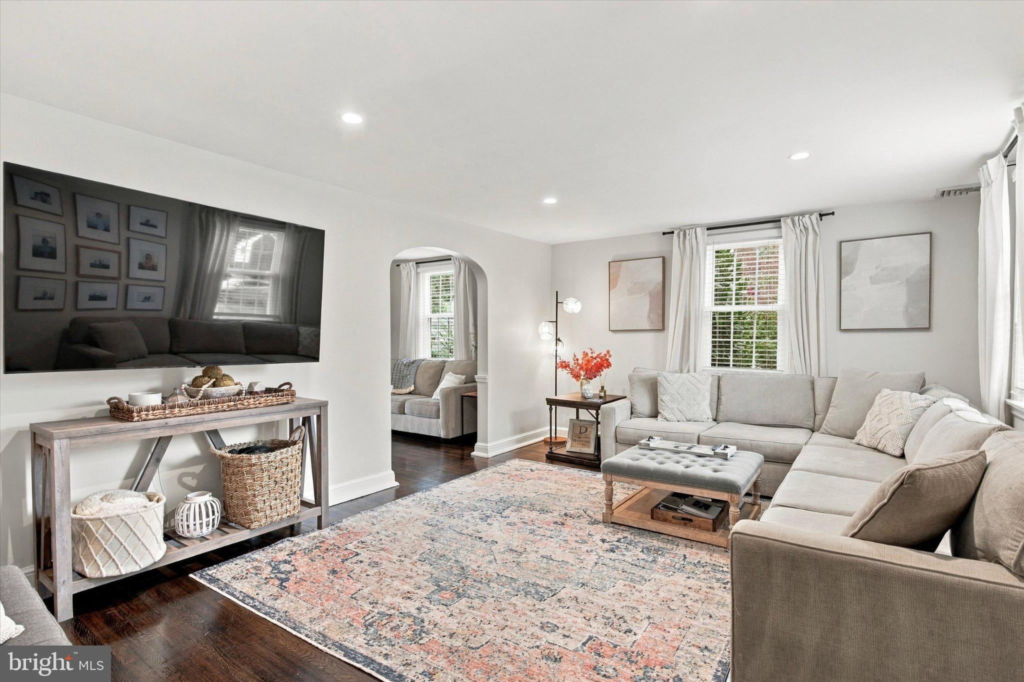 7 VALLEY VIEW LANE