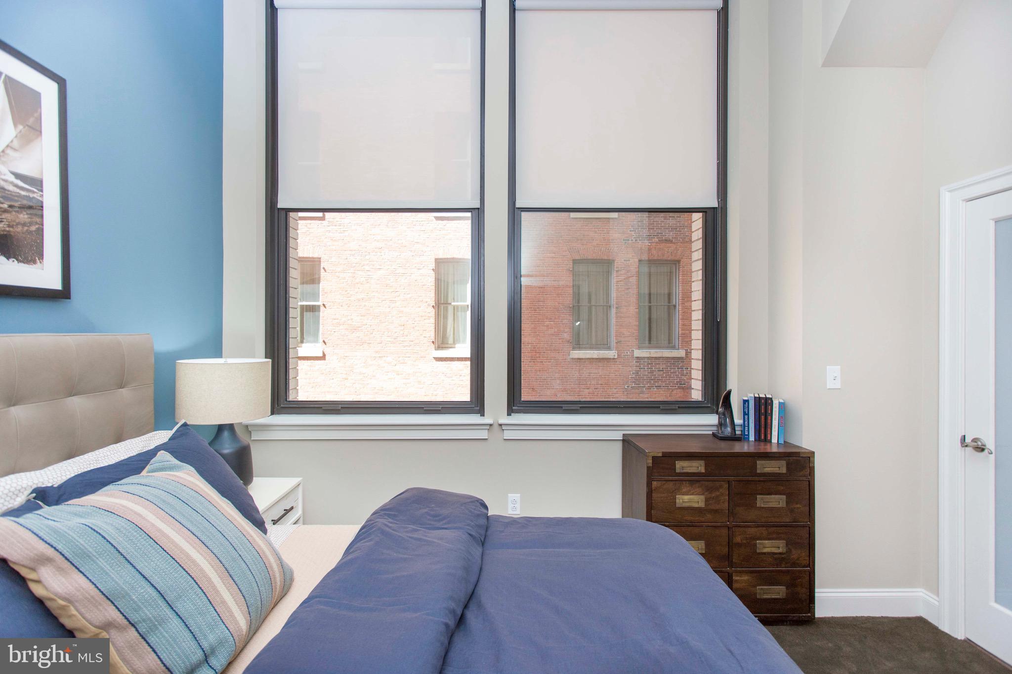 DOWNTOWN - Residential Lease