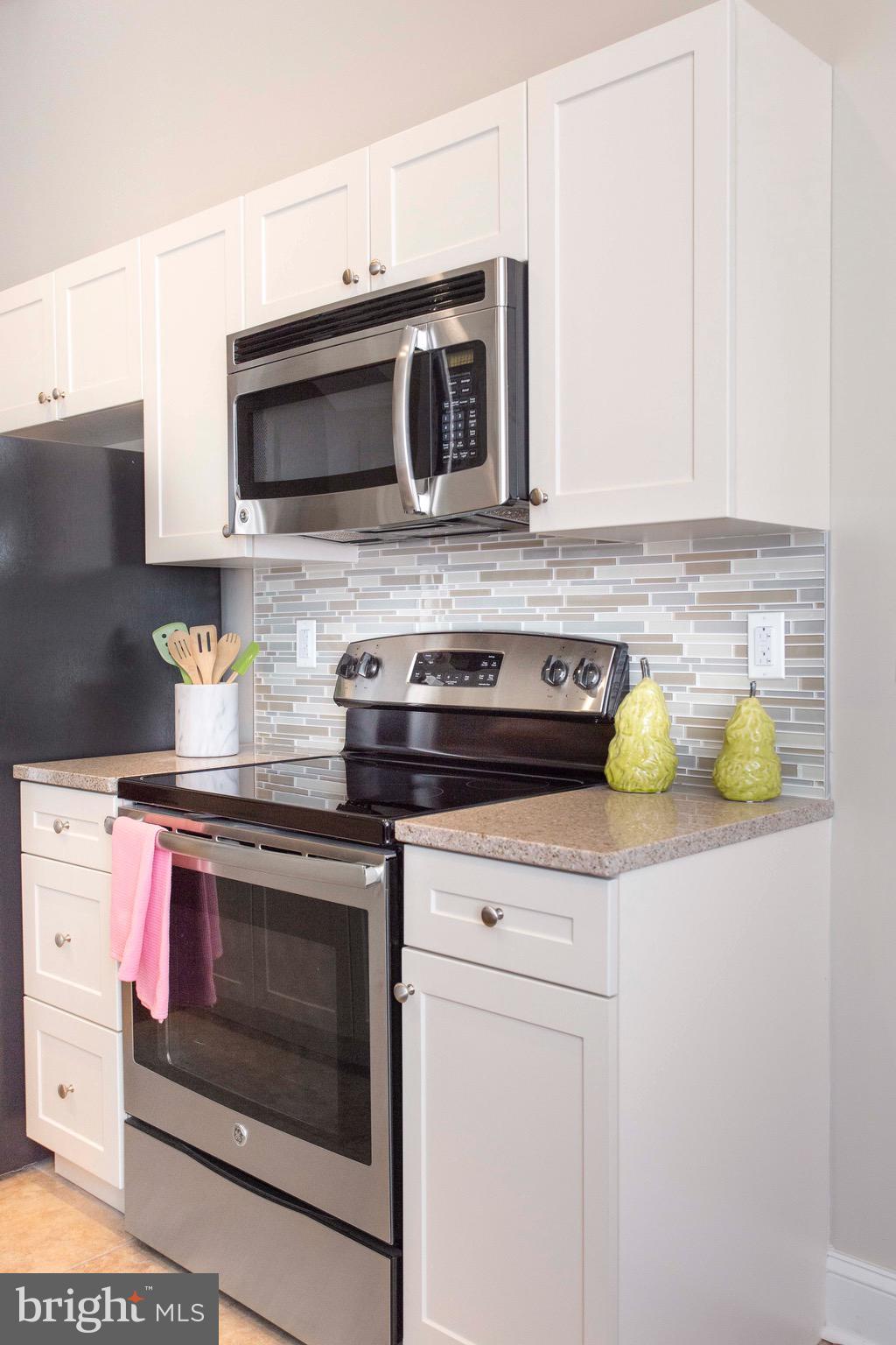 DOWNTOWN - Residential Lease