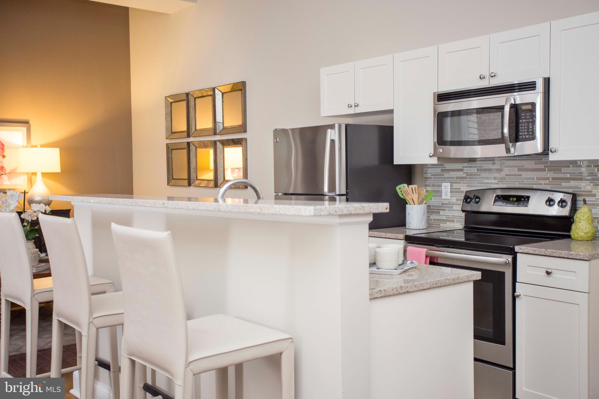 DOWNTOWN - Residential Lease