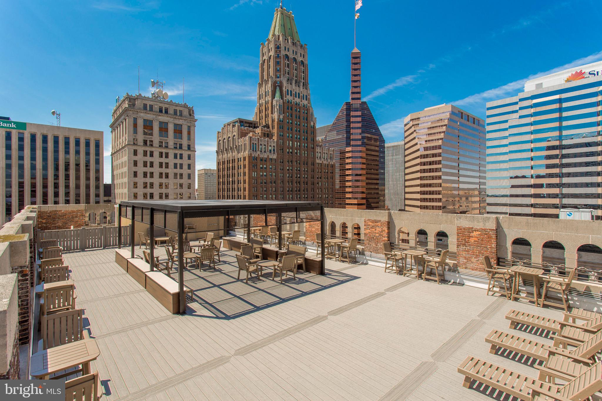 DOWNTOWN - Residential Lease