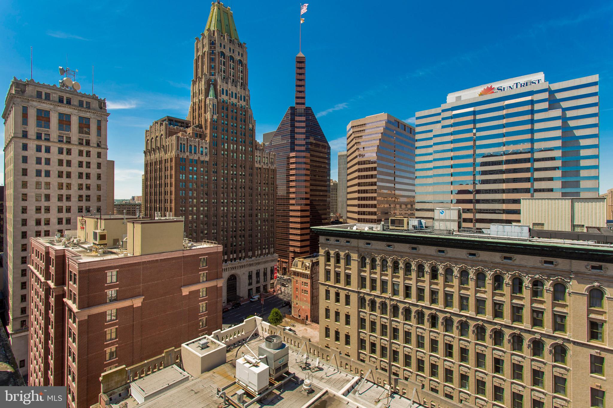 DOWNTOWN - Residential Lease