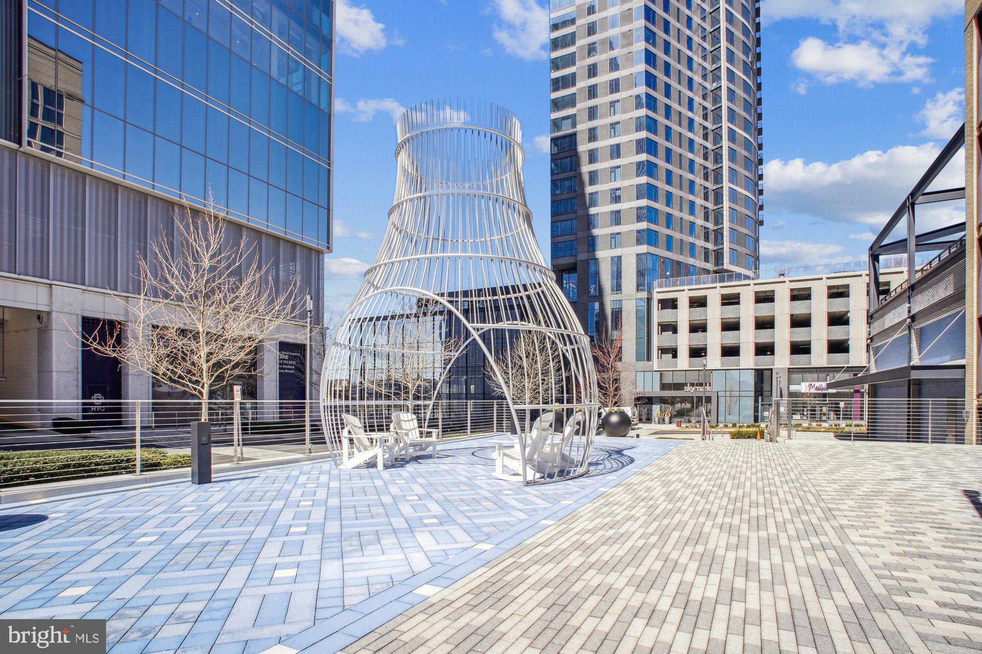 HUNTERS SQUARE - Residential