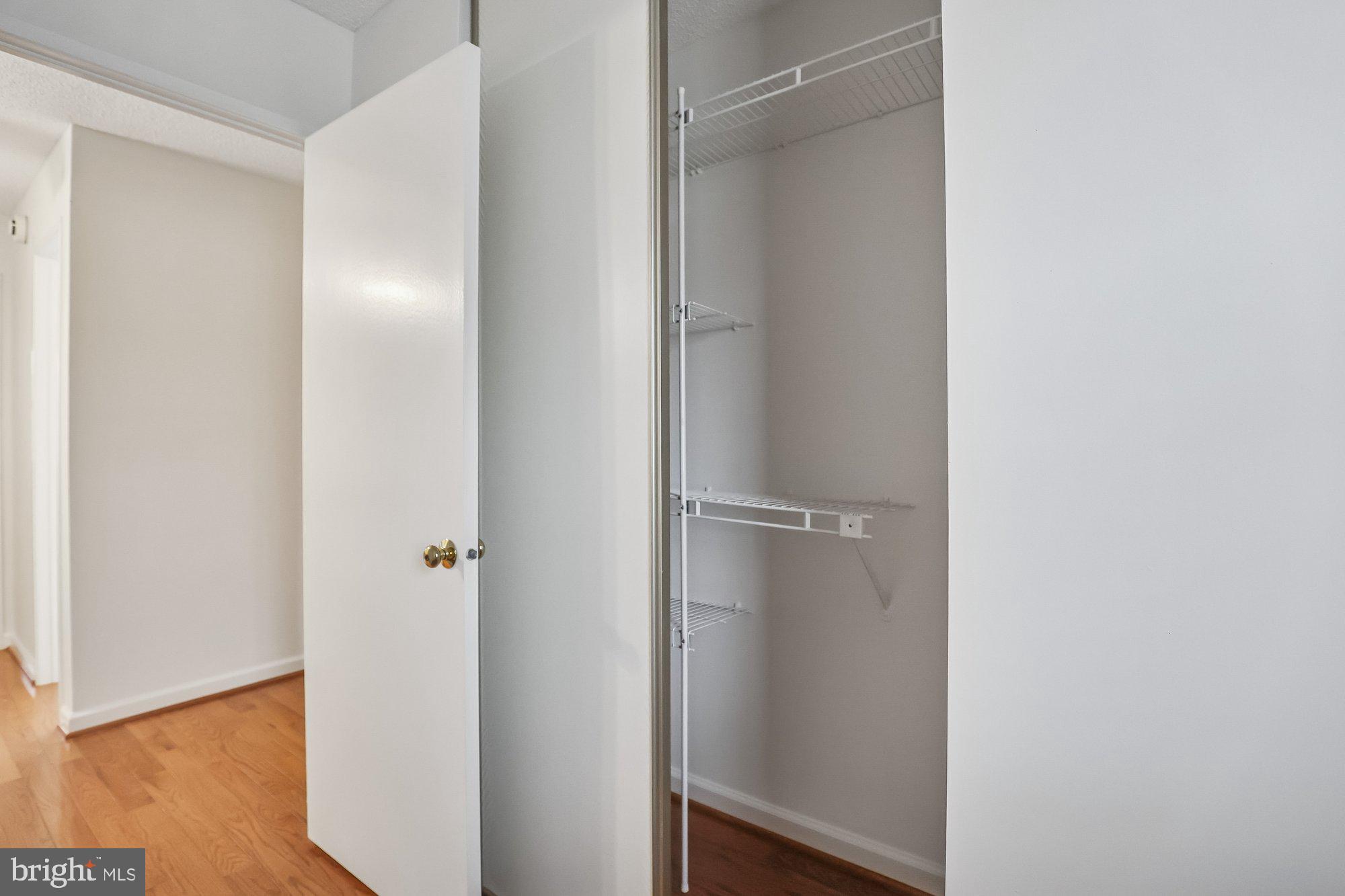 HUNTERS SQUARE - Residential