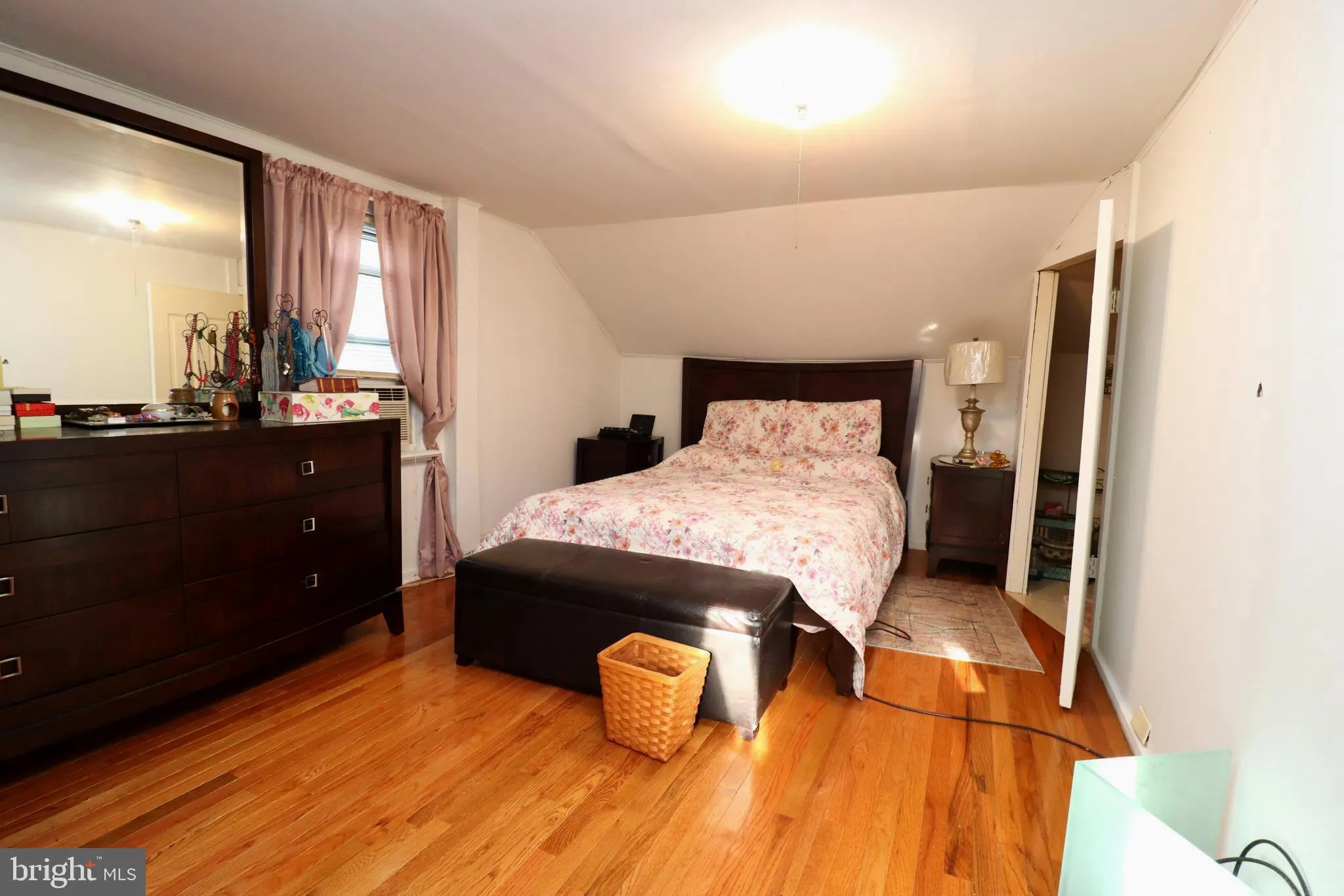 Runnemede, New Jersey 08078, United States, 4 Bedrooms Bedrooms, ,2 BathroomsBathrooms,Residential,Coming Soon,227423