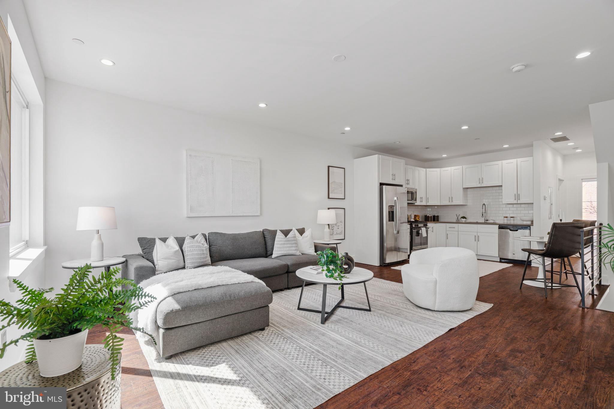 OLDE KENSINGTON - Residential