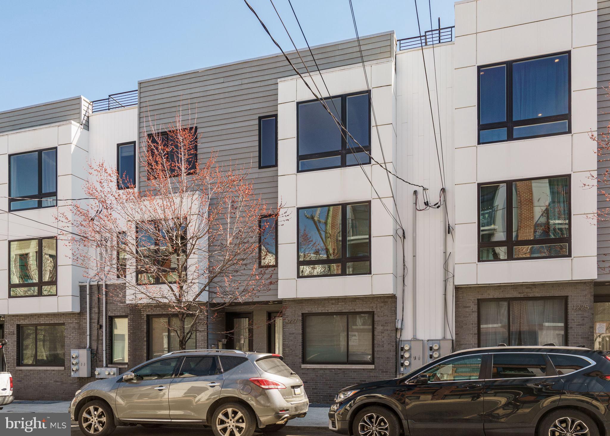 OLDE KENSINGTON - Residential