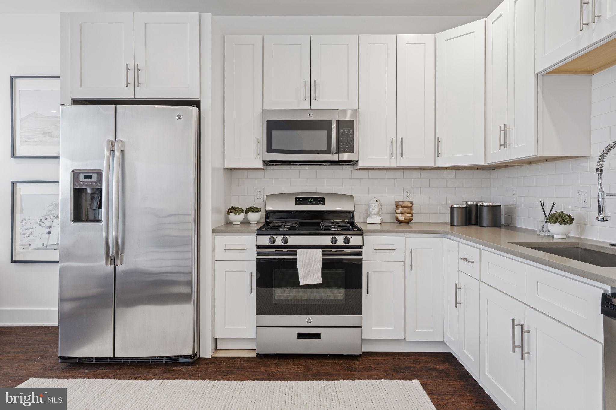 OLDE KENSINGTON - Residential