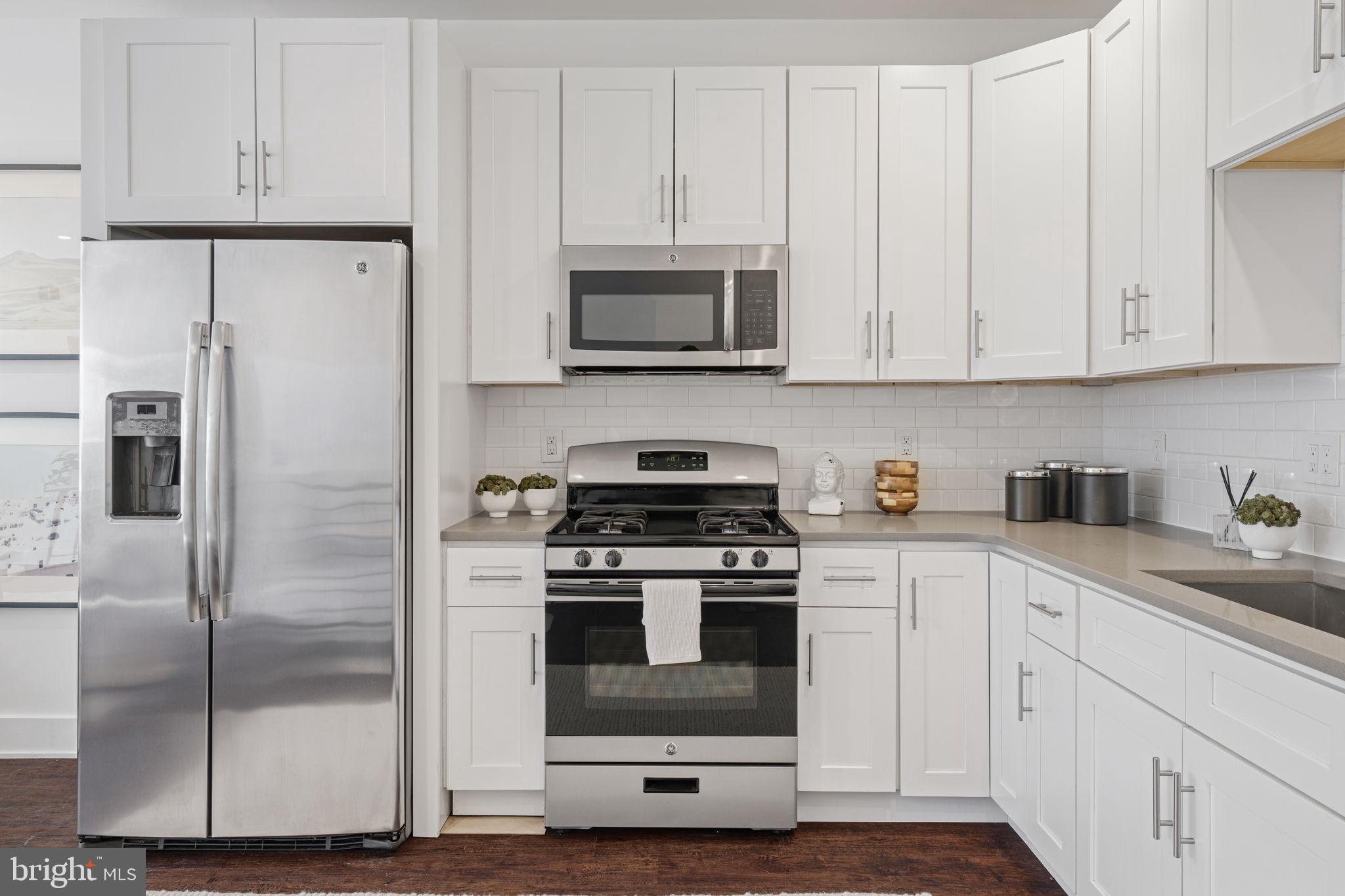 OLDE KENSINGTON - Residential