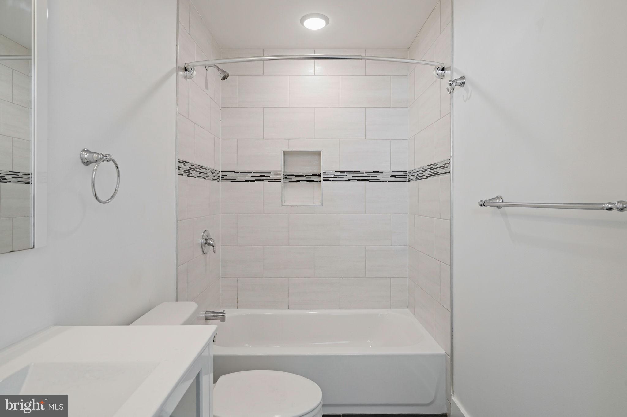 OLDE KENSINGTON - Residential