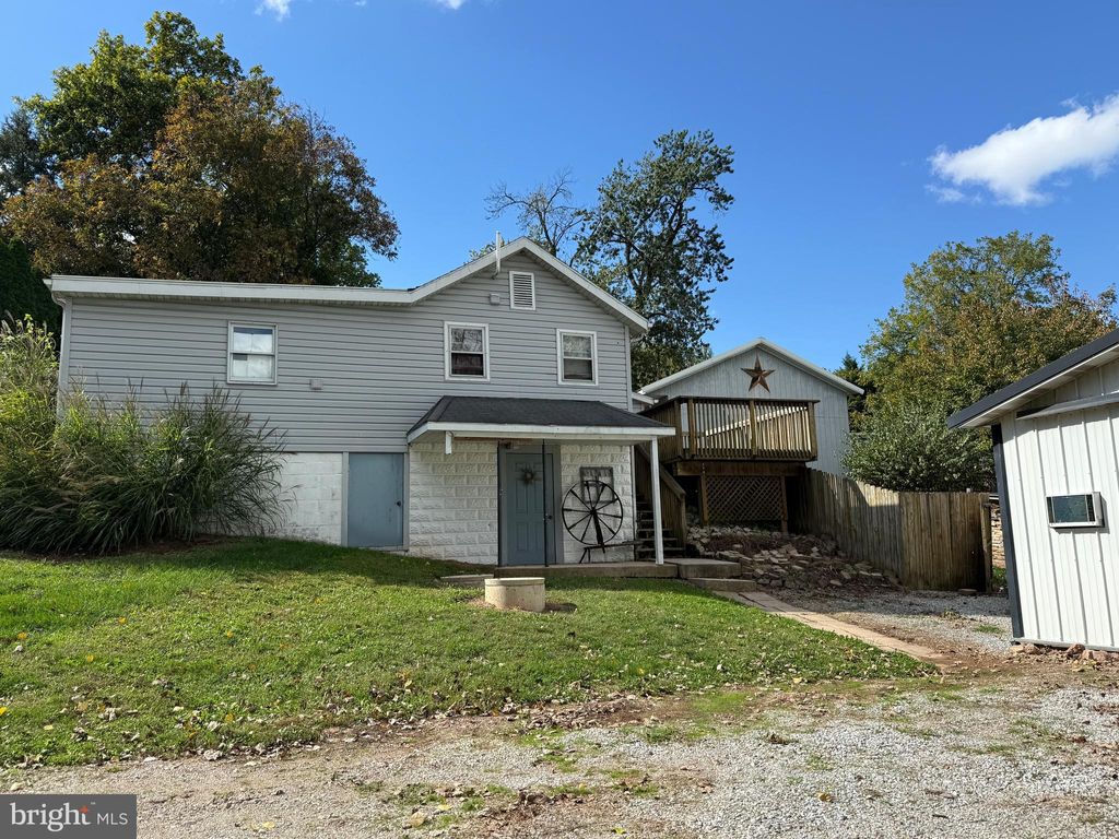Photo of 655 Abbottstown Pike, ABBOTTSTOWN, PA 17301 (MLS # PAAD2020172)