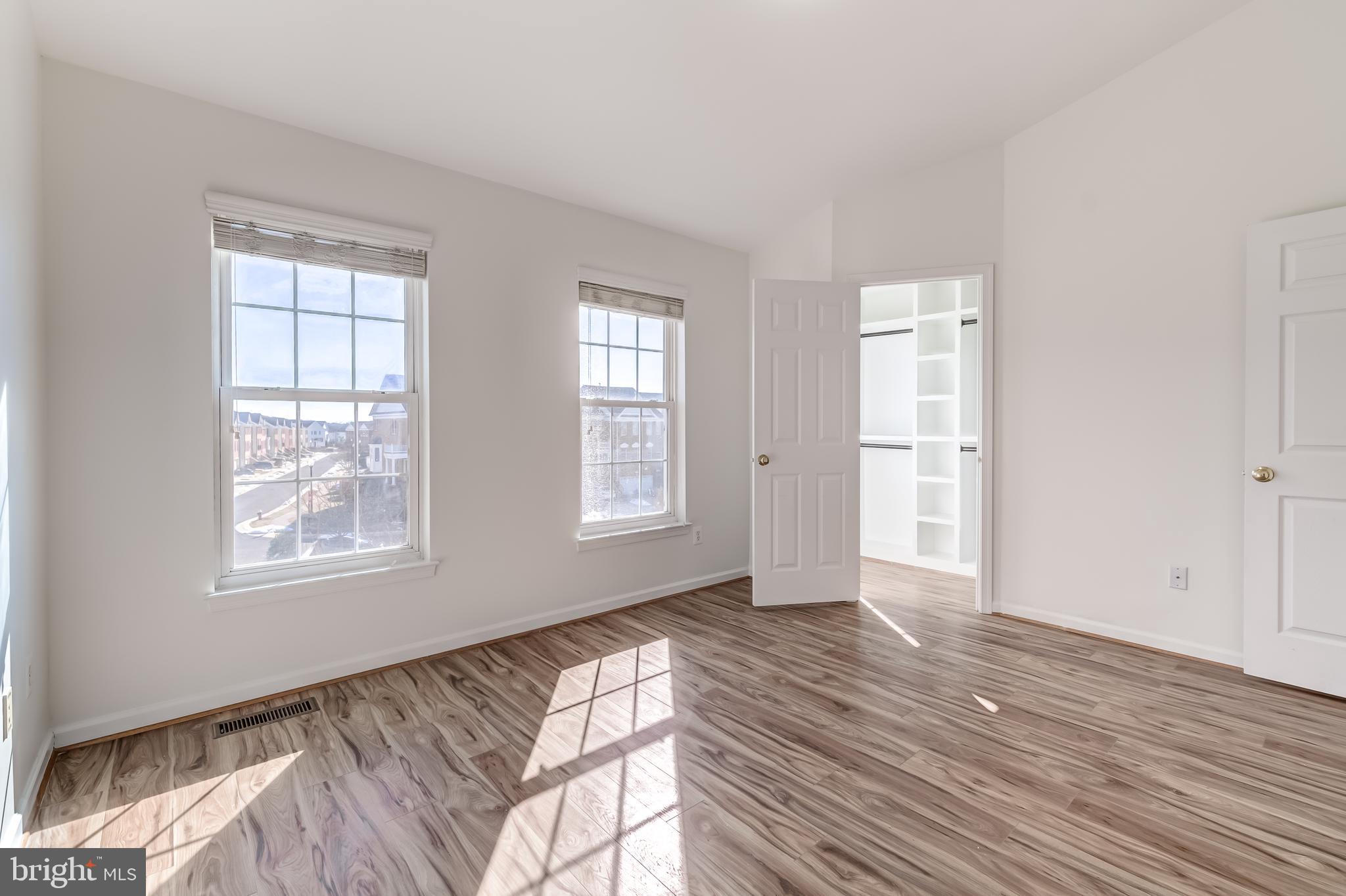 AMBERLEA AT SOUTH RIDING - Residential