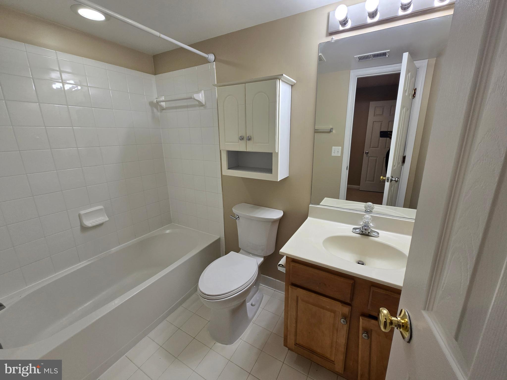 RIPPON LANDING - Residential Lease