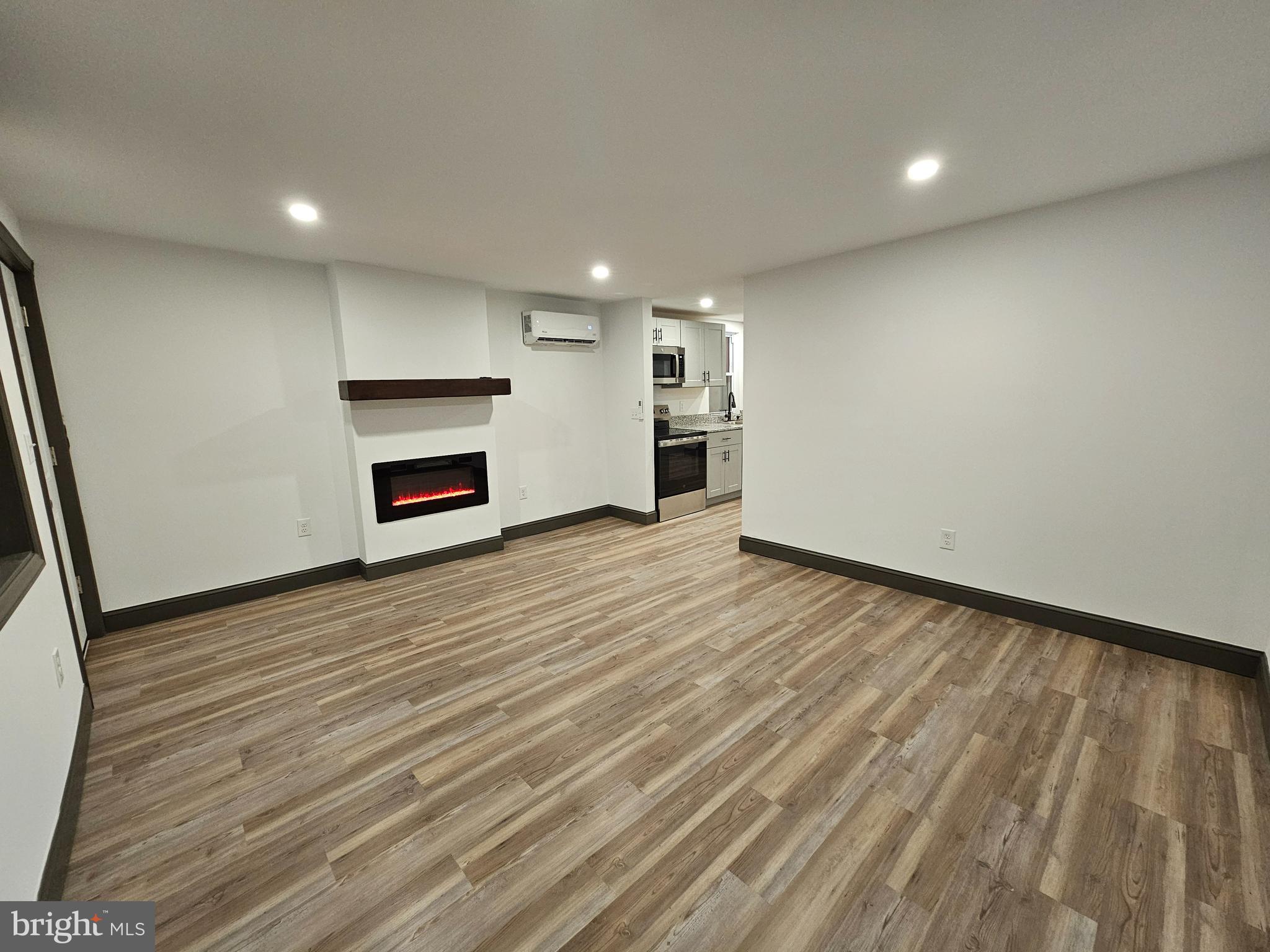 COLUMBIA - Residential