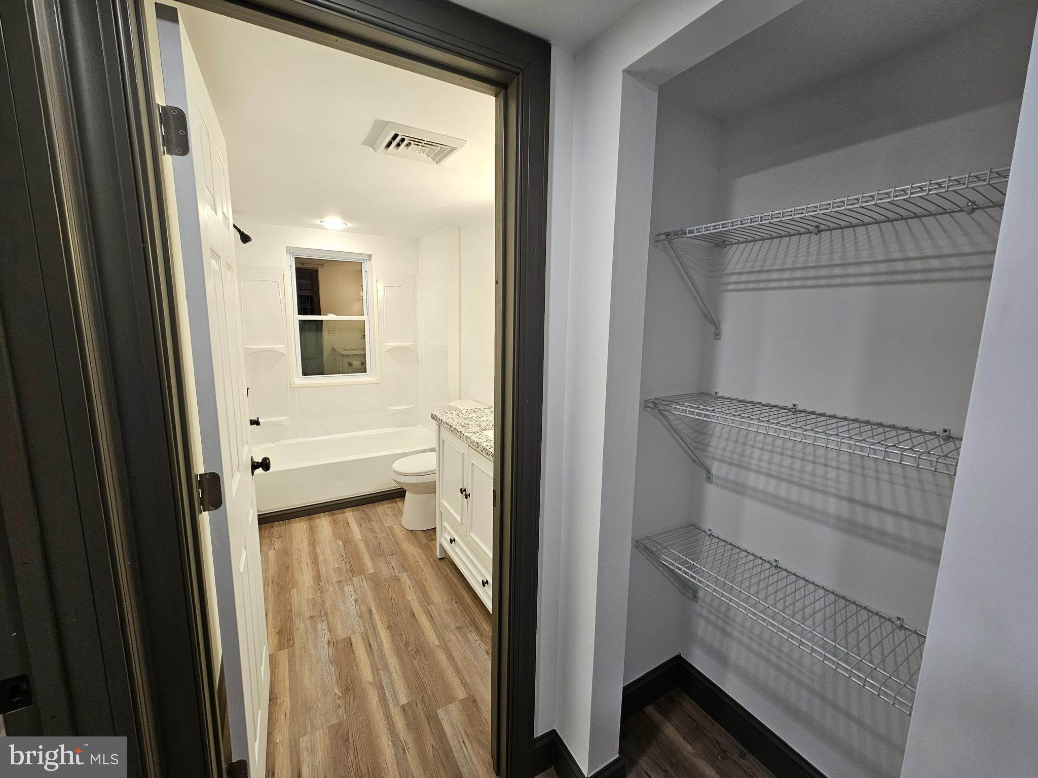 COLUMBIA - Residential