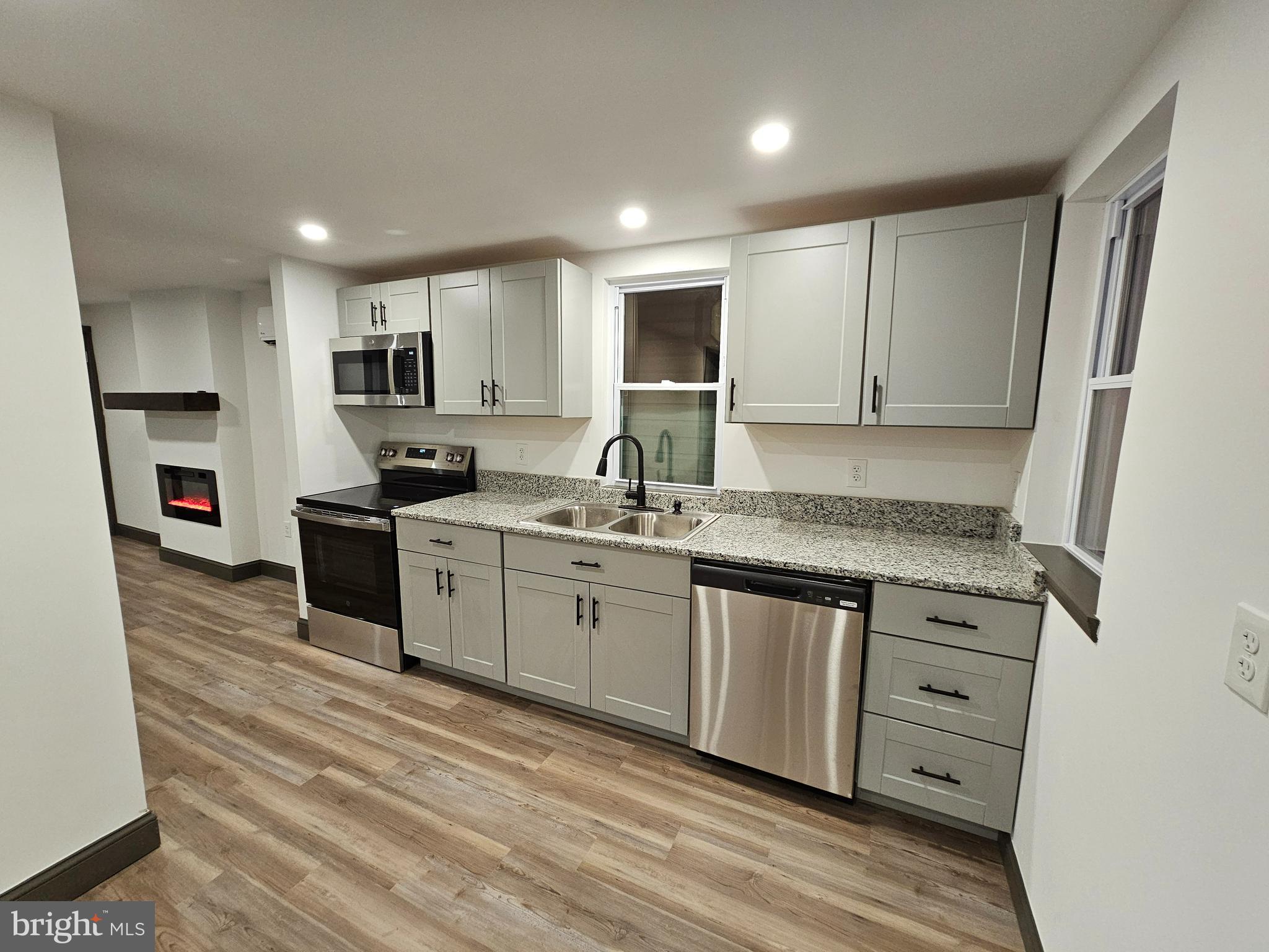 COLUMBIA - Residential