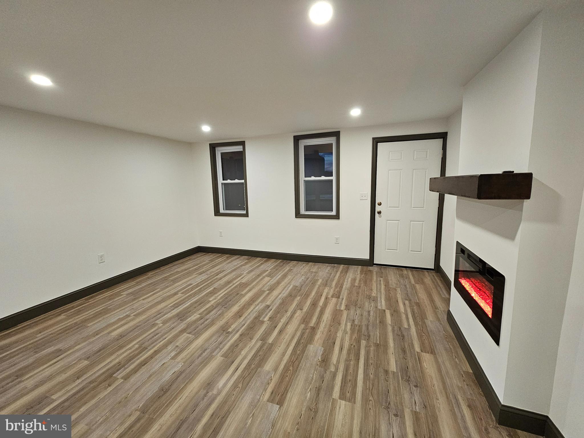 COLUMBIA - Residential