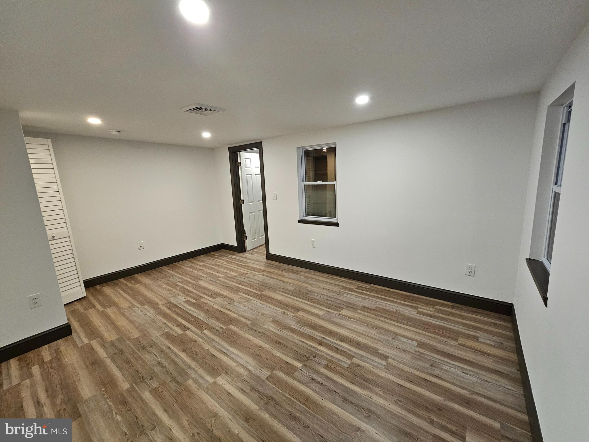 COLUMBIA - Residential