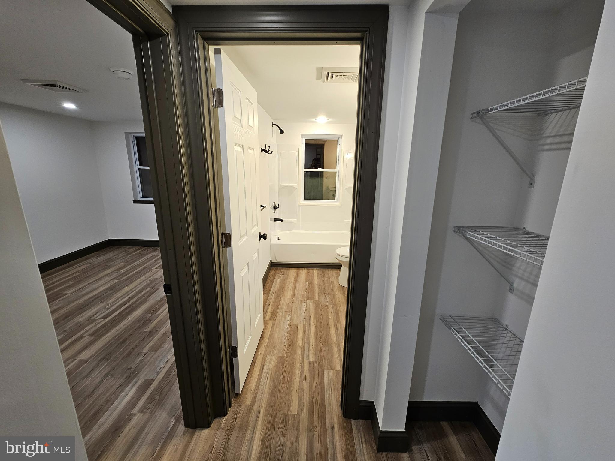 COLUMBIA - Residential