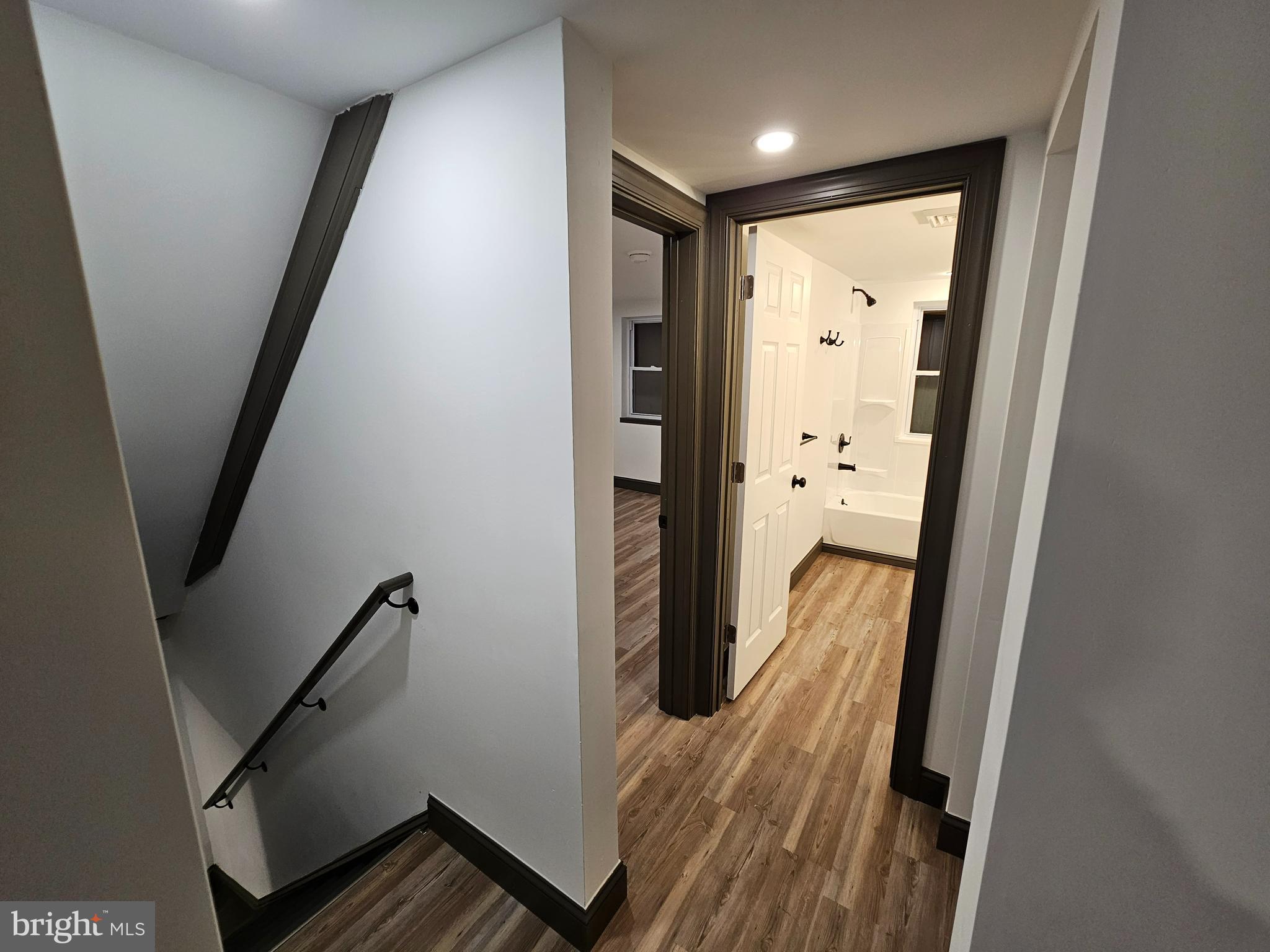 COLUMBIA - Residential