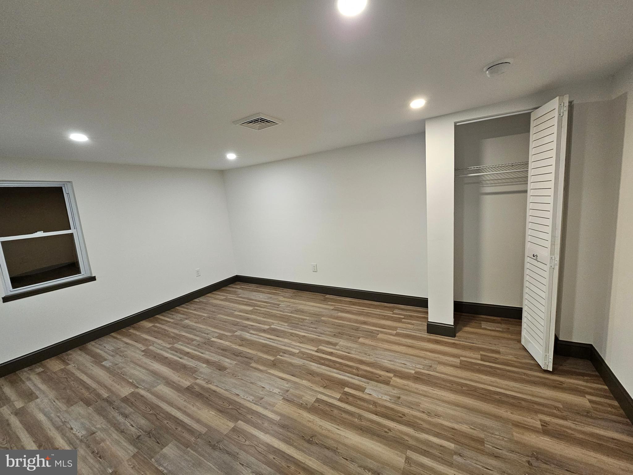 COLUMBIA - Residential