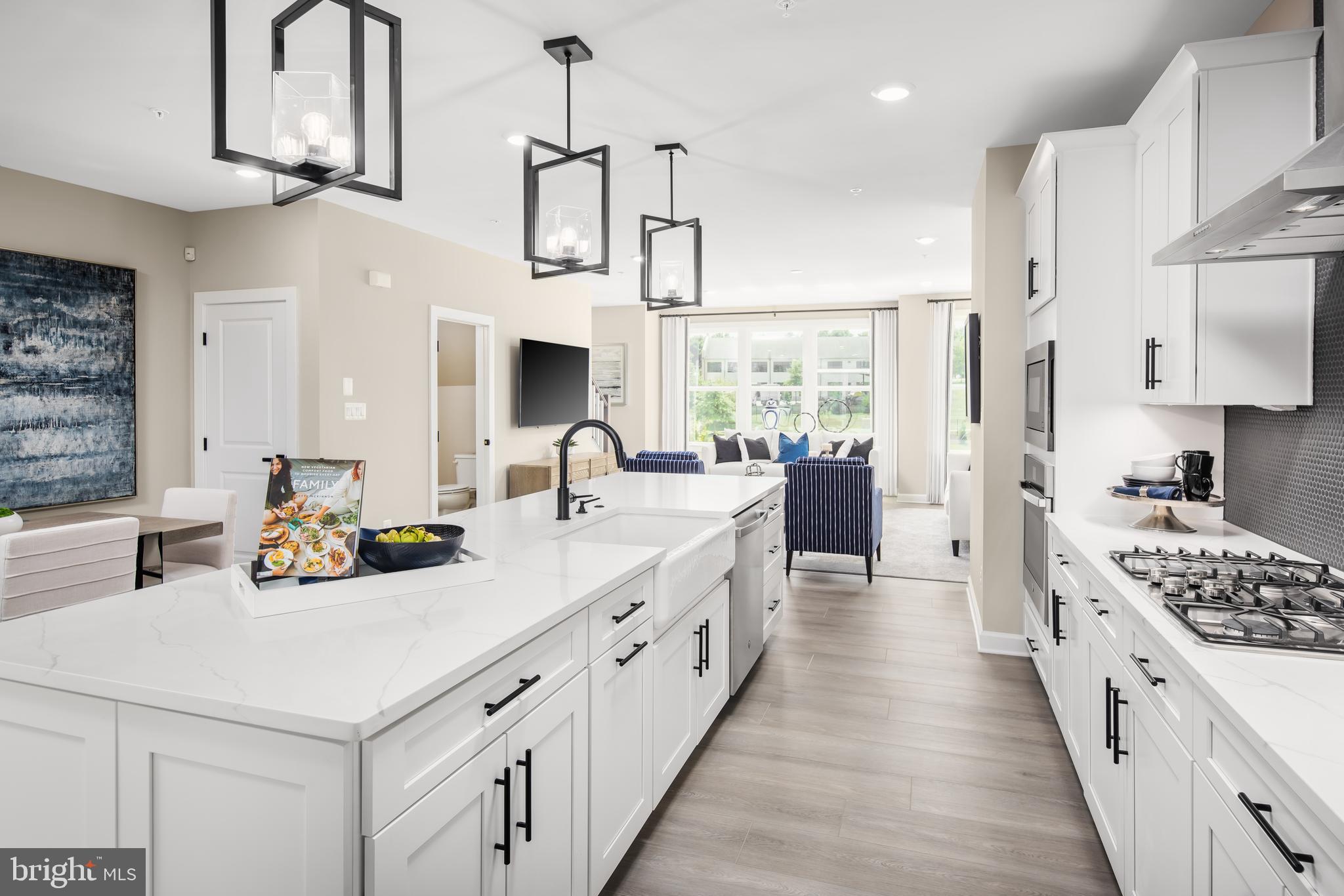 LONGVIEW RIDGE - Residential