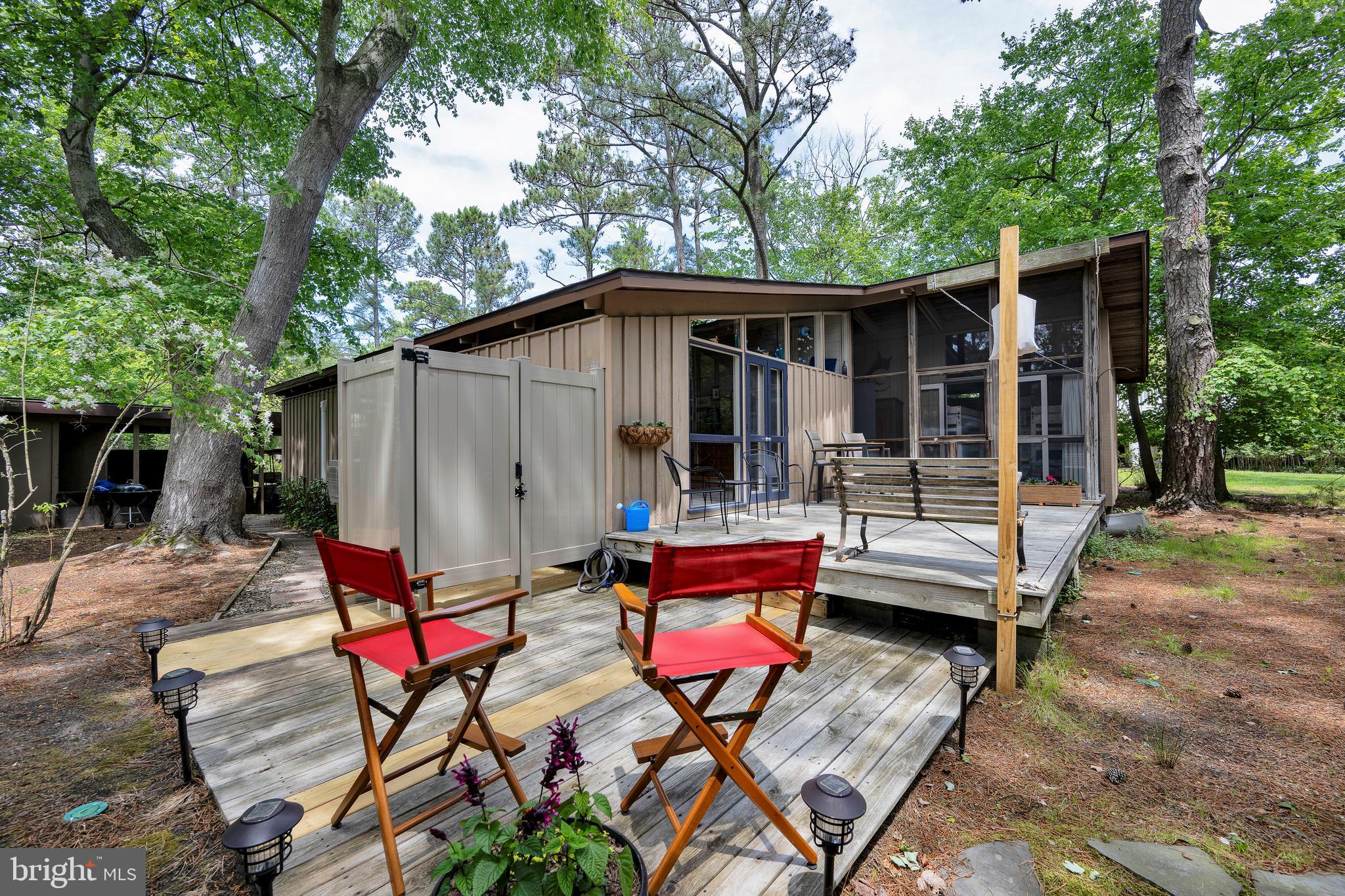 NORTH SHORES - Residential