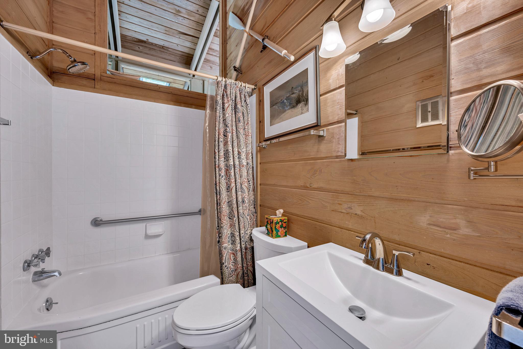 NORTH SHORES - Residential