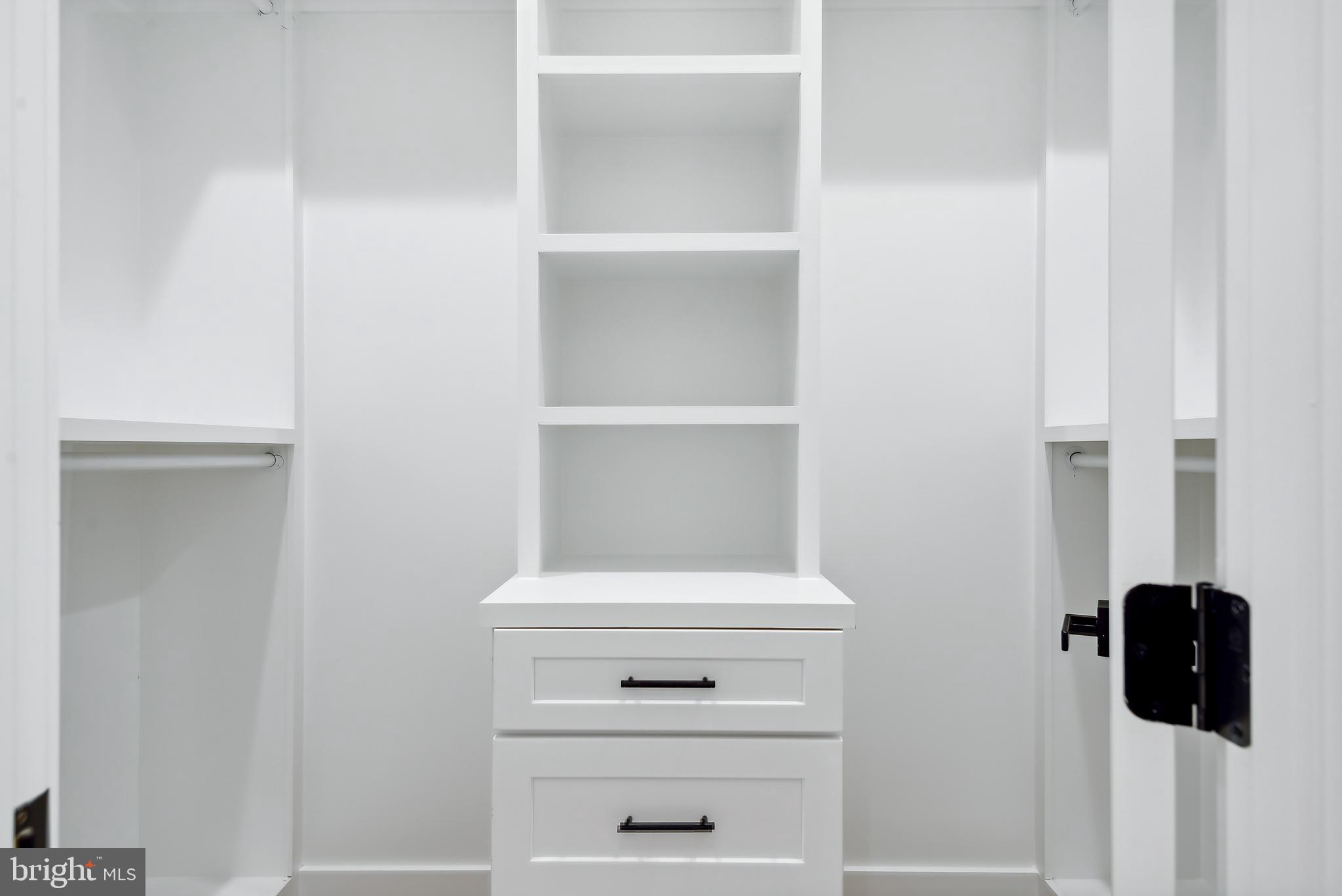 ALTA VISTA - Residential