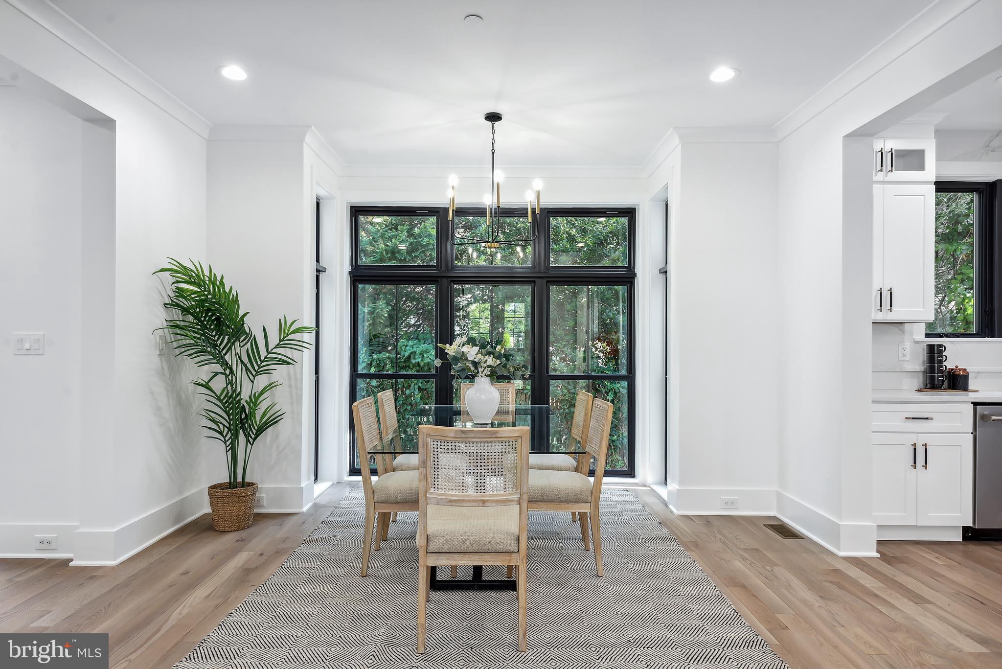 ALTA VISTA - Residential