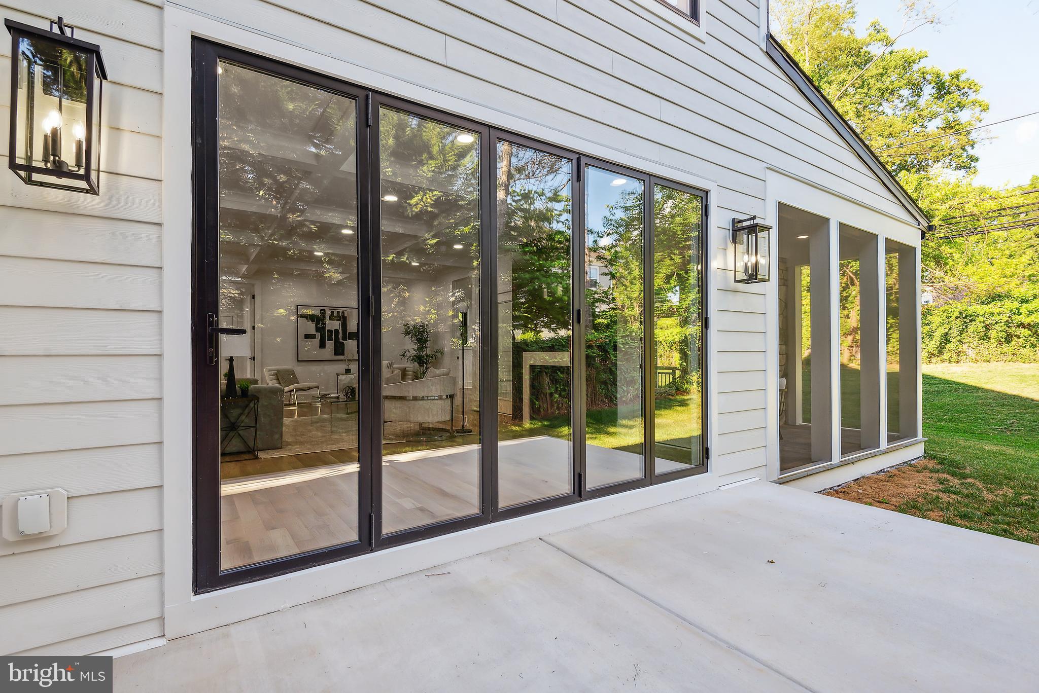 ALTA VISTA - Residential