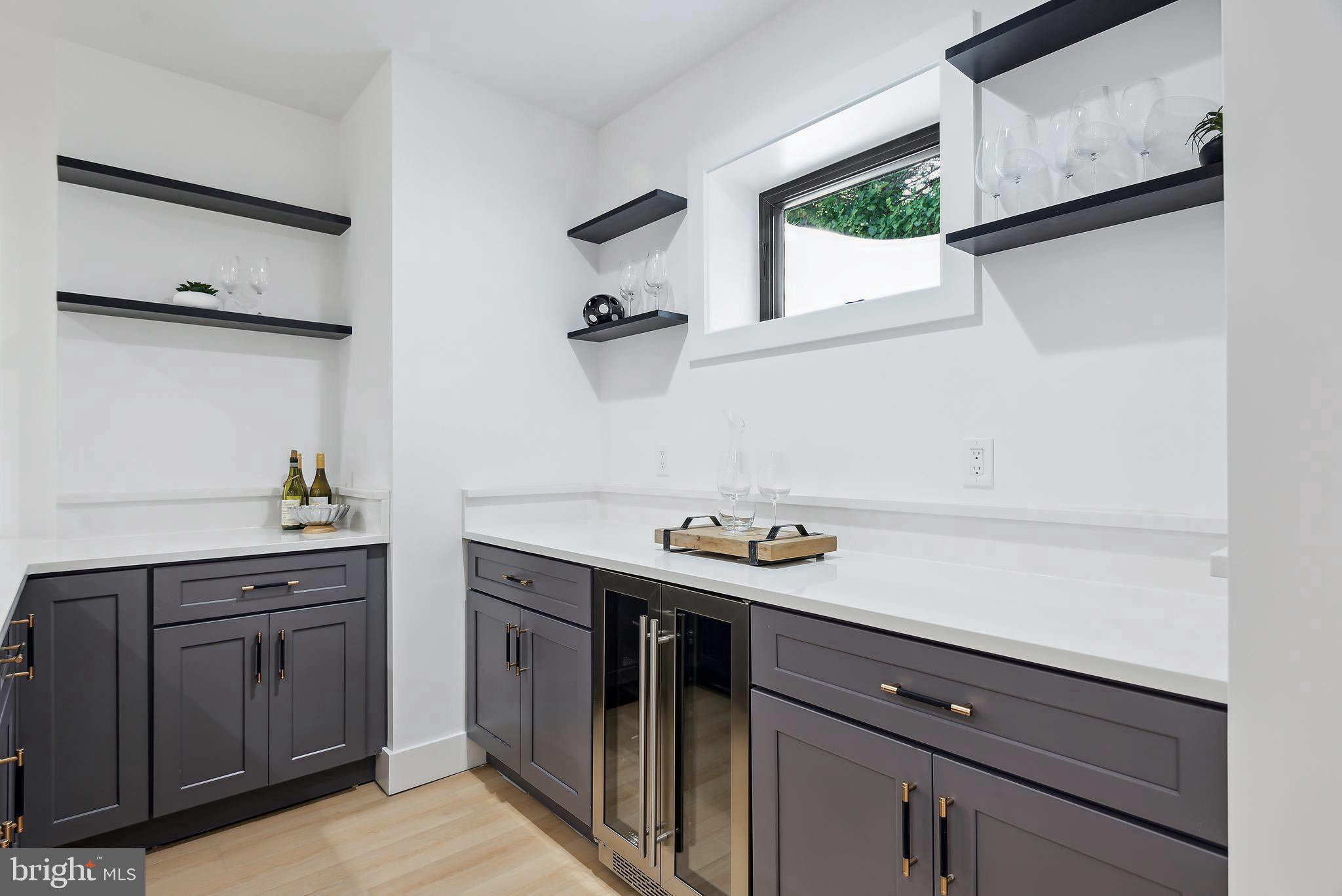 ALTA VISTA - Residential